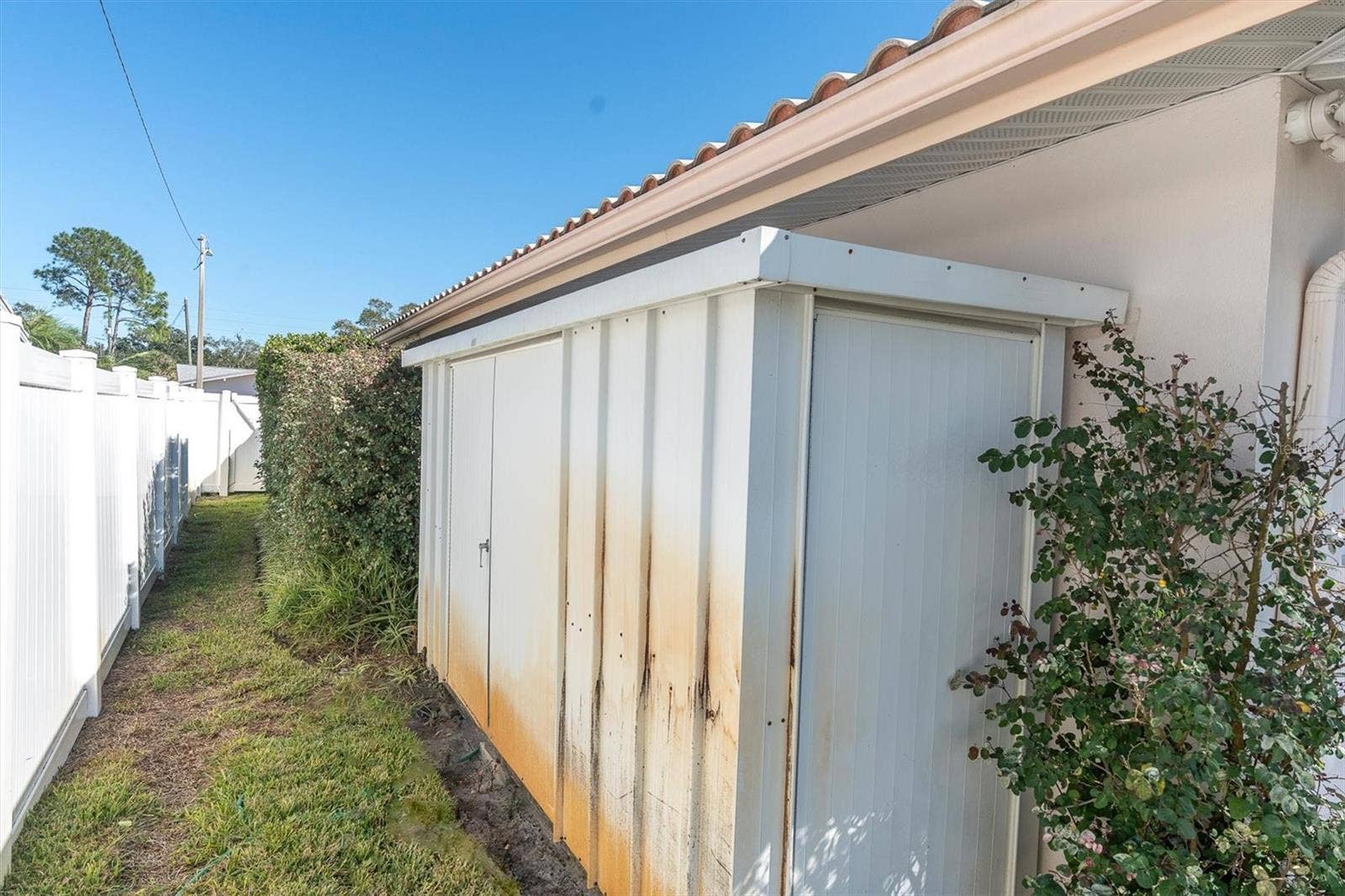 10248 IMPERIAL POINT DRIVE E, Largo, FL 33774 10248 IMPERIAL POINT DRIVE E, Largo, FL 33774