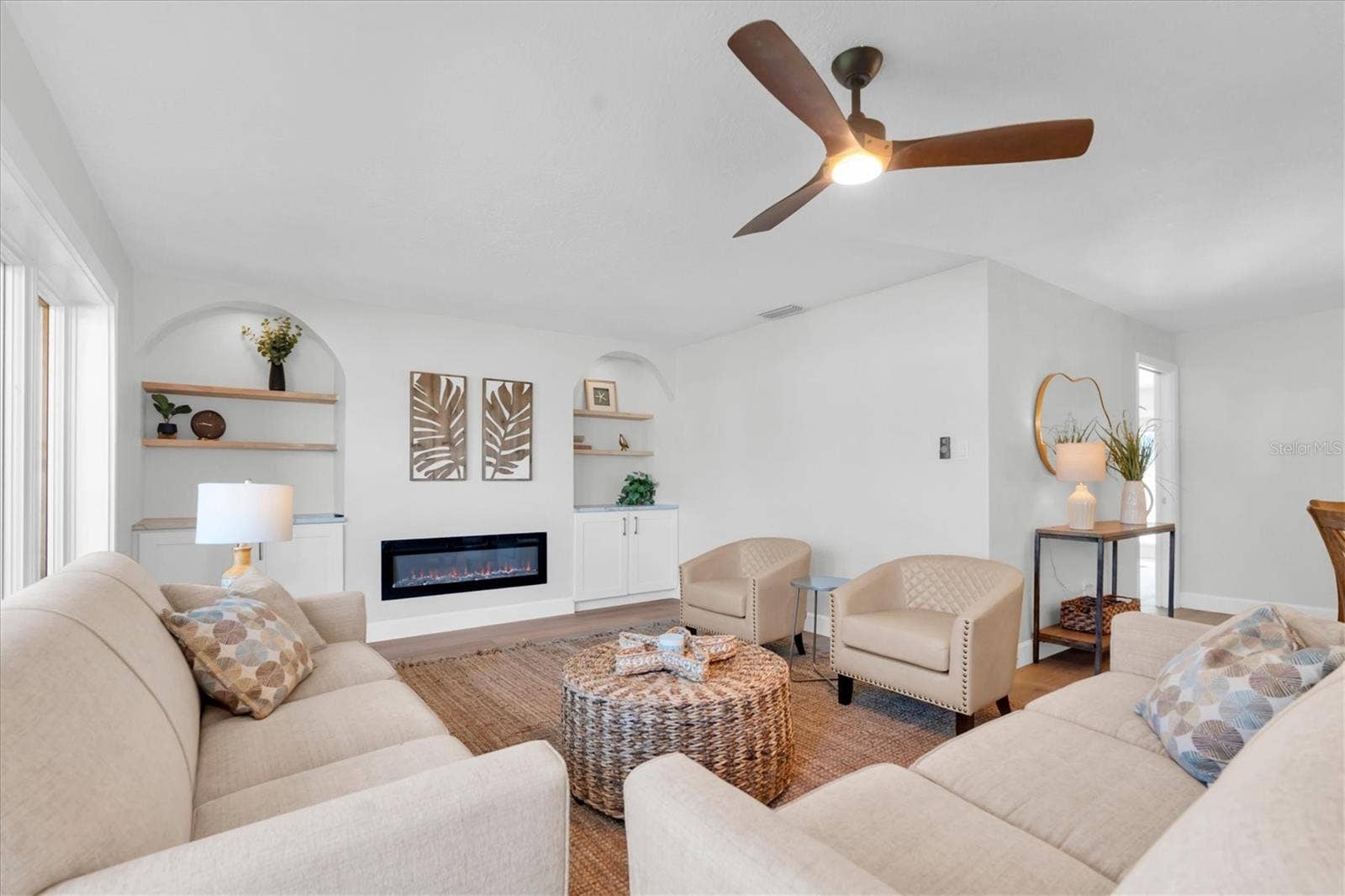 10248 IMPERIAL POINT DRIVE E, Largo, FL 33774 10248 IMPERIAL POINT DRIVE E, Largo, FL 33774