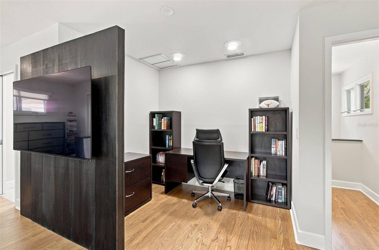 Primary Suite (Second Floor)