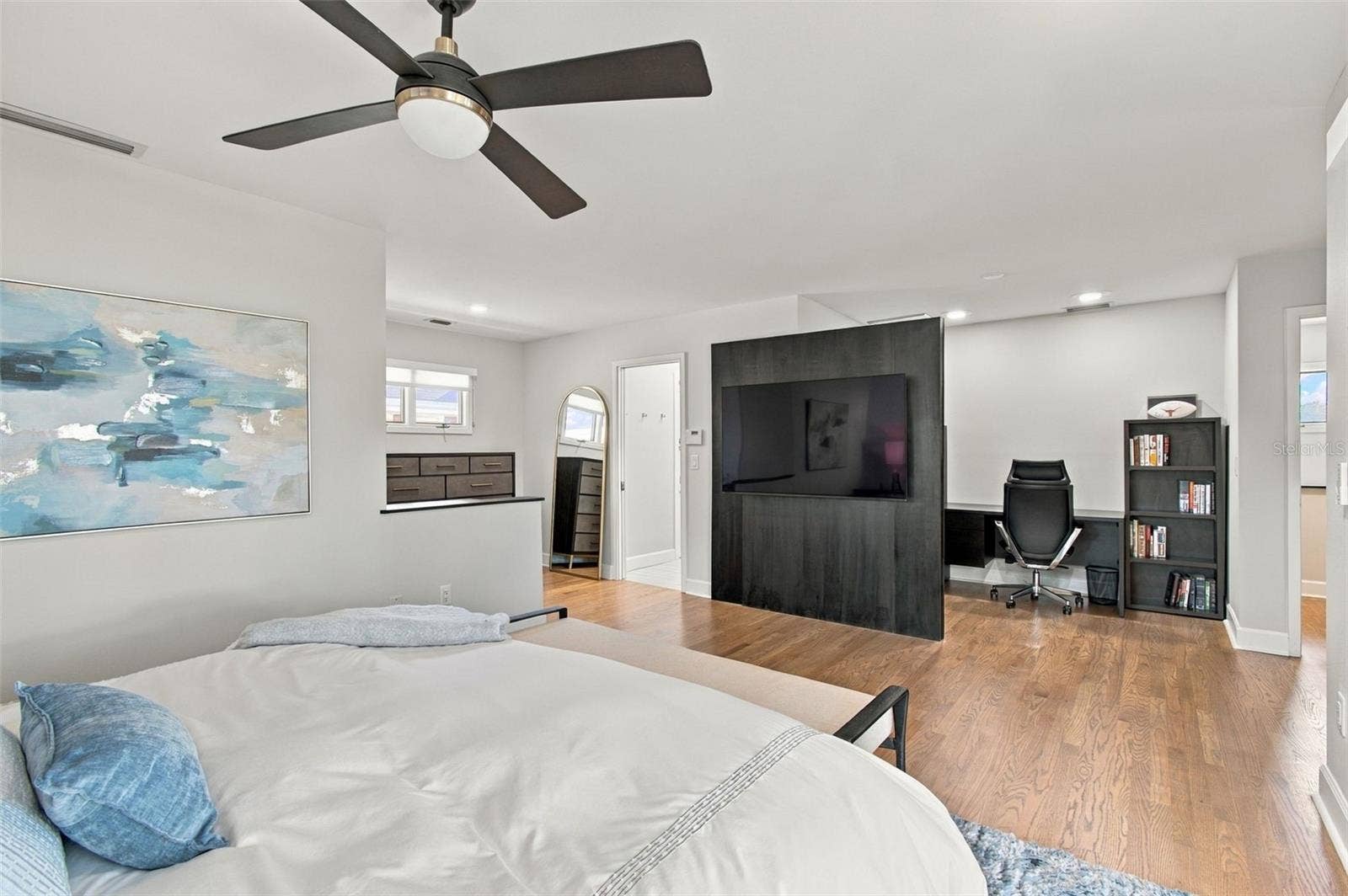 Primary Suite (Second Floor)
