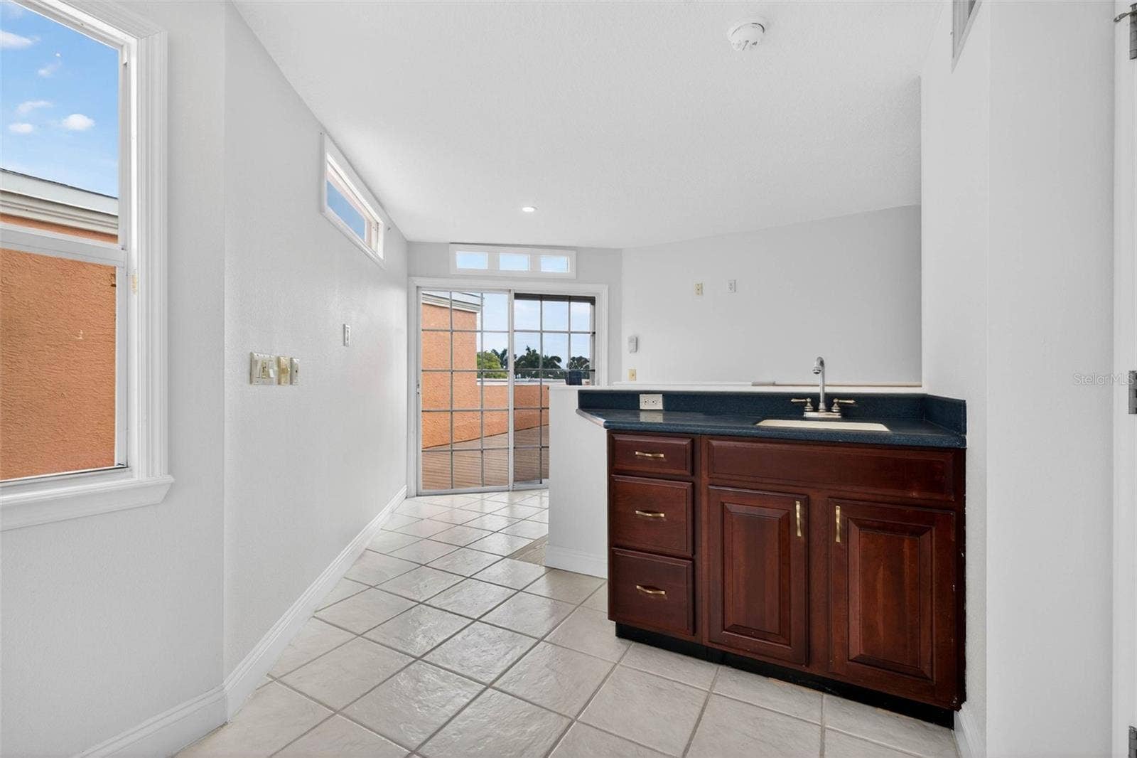 922 N SHORE DRIVE NE, St Petersburg, FL 33701 922 N SHORE DRIVE NE, St Petersburg, FL 33701