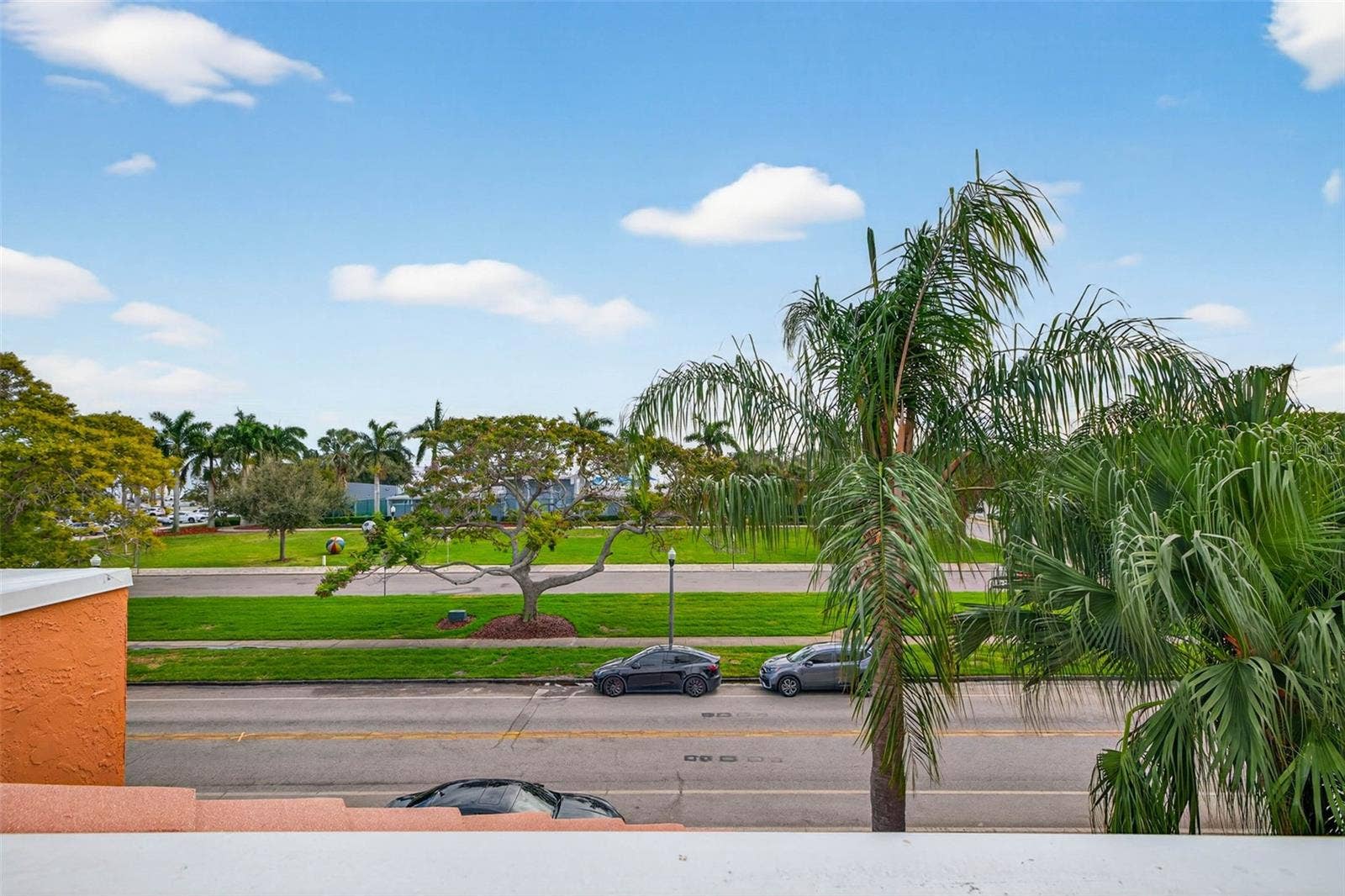 922 N SHORE DRIVE NE, St Petersburg, FL 33701 922 N SHORE DRIVE NE, St Petersburg, FL 33701