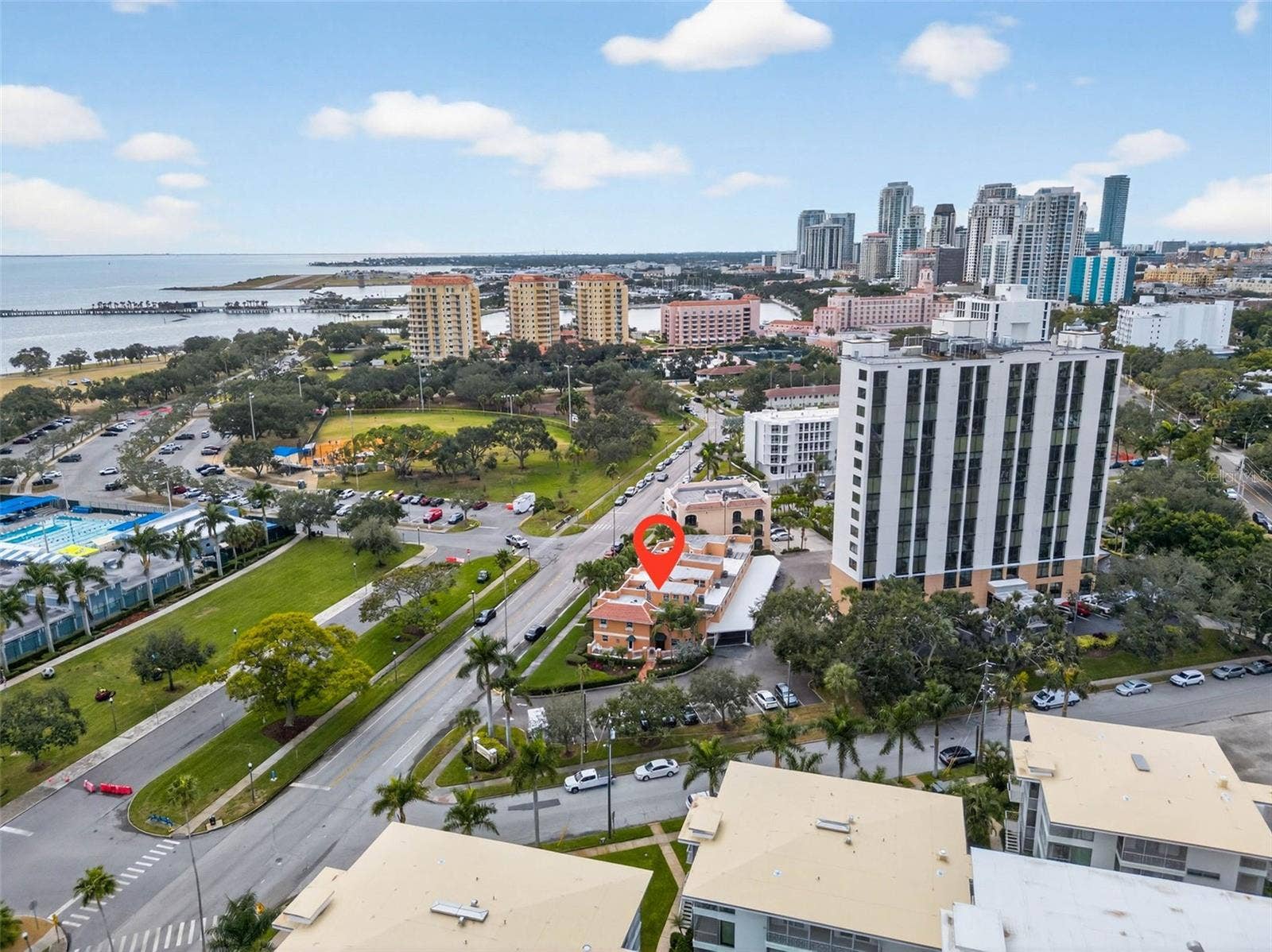 922 N SHORE DRIVE NE, St Petersburg, FL 33701 922 N SHORE DRIVE NE, St Petersburg, FL 33701