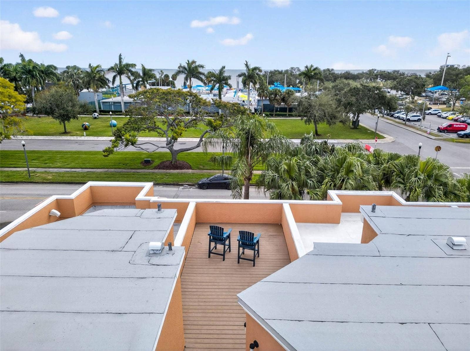 922 N SHORE DRIVE NE, St Petersburg, FL 33701 922 N SHORE DRIVE NE, St Petersburg, FL 33701
