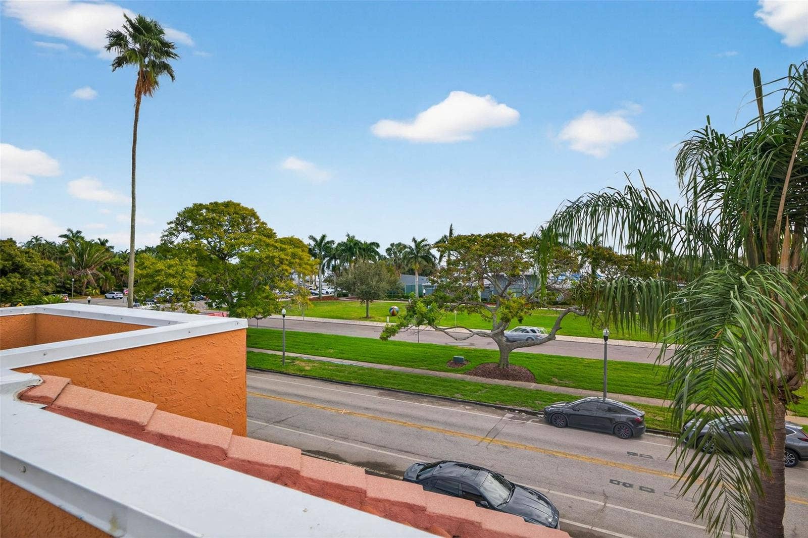 922 N SHORE DRIVE NE, St Petersburg, FL 33701 922 N SHORE DRIVE NE, St Petersburg, FL 33701
