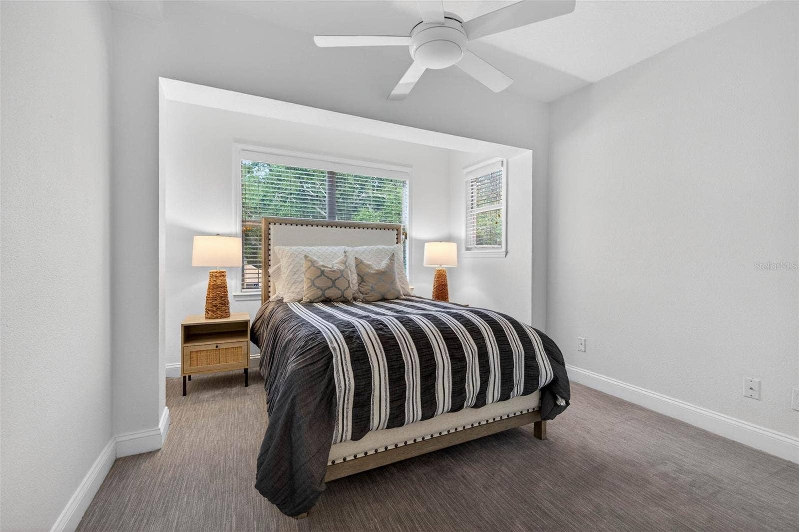 922 N SHORE DRIVE NE, St Petersburg, FL 33701 922 N SHORE DRIVE NE, St Petersburg, FL 33701