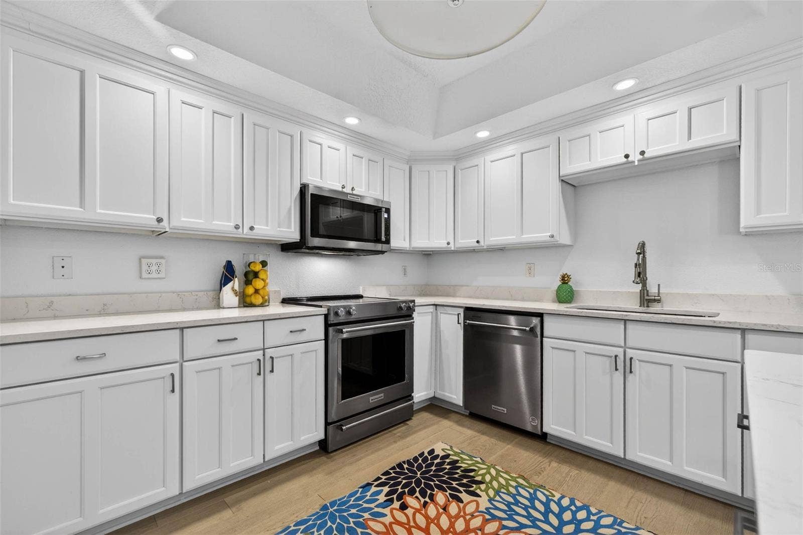 922 N SHORE DRIVE NE, St Petersburg, FL 33701 922 N SHORE DRIVE NE, St Petersburg, FL 33701