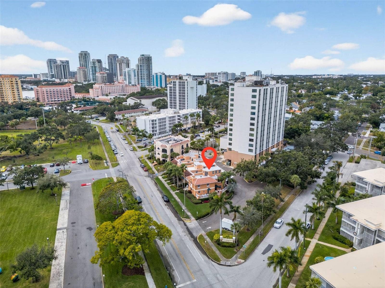 922 N SHORE DRIVE NE, St Petersburg, FL 33701 922 N SHORE DRIVE NE, St Petersburg, FL 33701