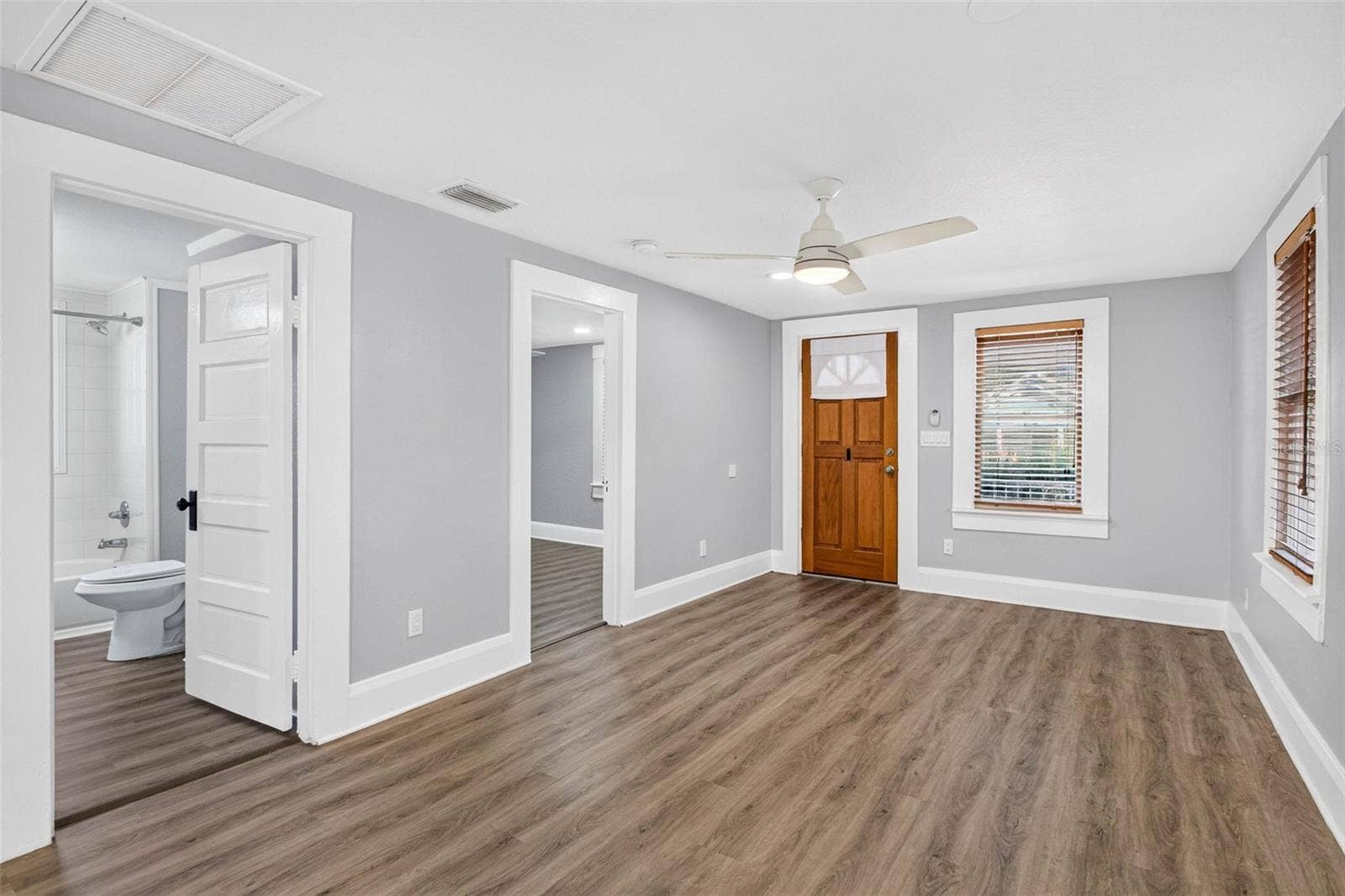 224 W JEAN STREET, Tampa, FL 33604 224 W JEAN STREET, Tampa, FL 33604