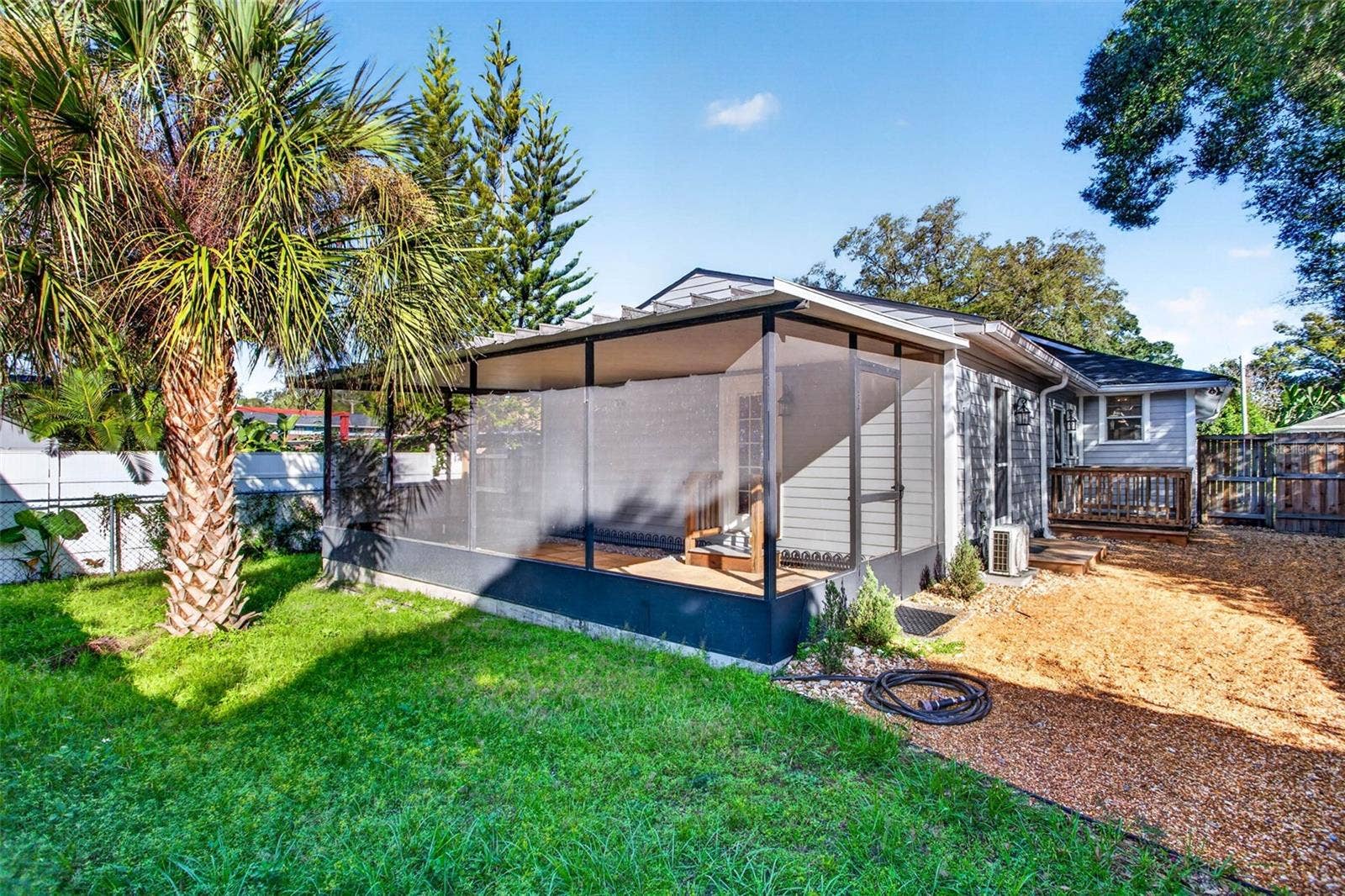 224 W JEAN STREET, Tampa, FL 33604 224 W JEAN STREET, Tampa, FL 33604
