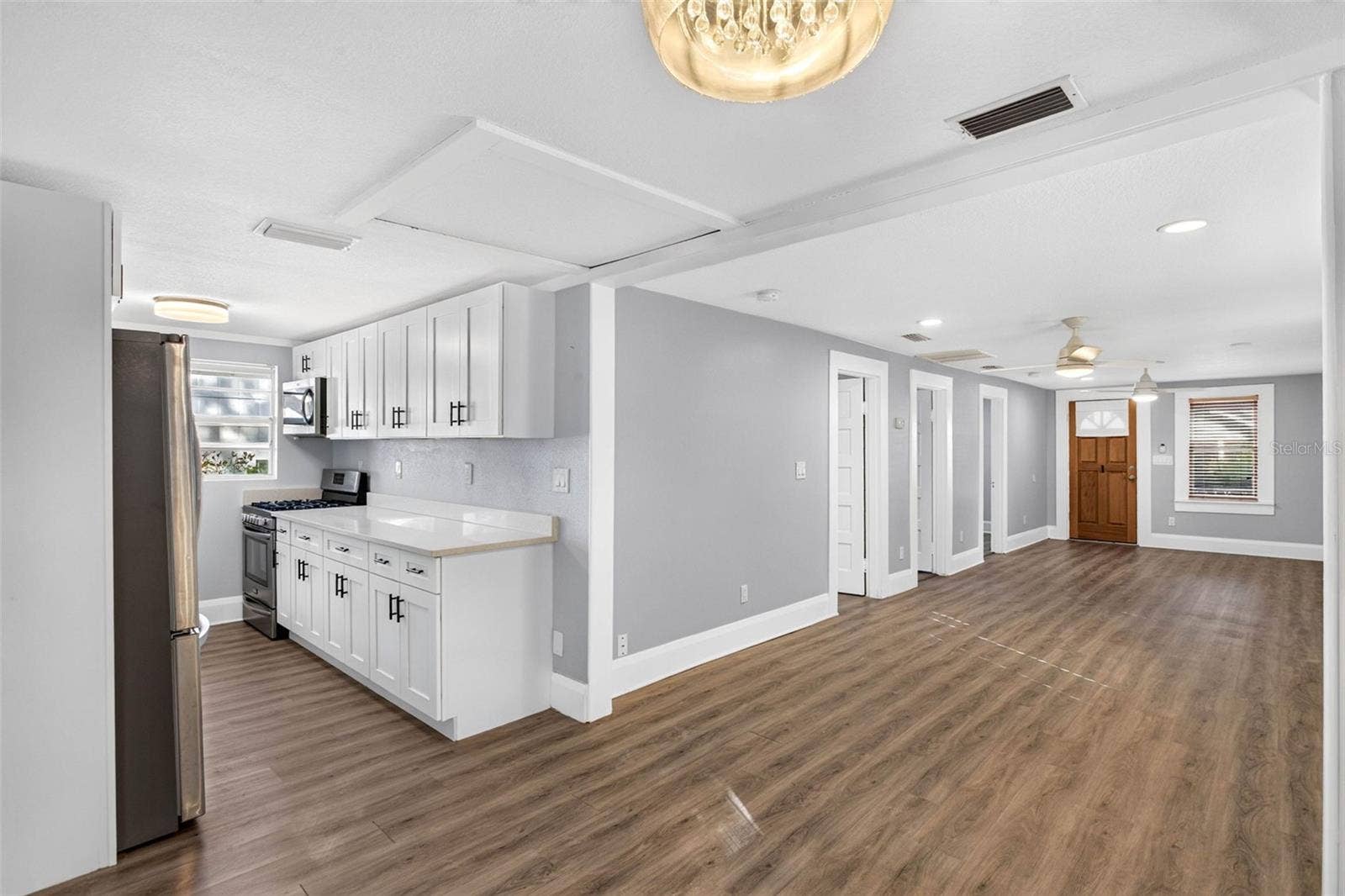 224 W JEAN STREET, Tampa, FL 33604 224 W JEAN STREET, Tampa, FL 33604