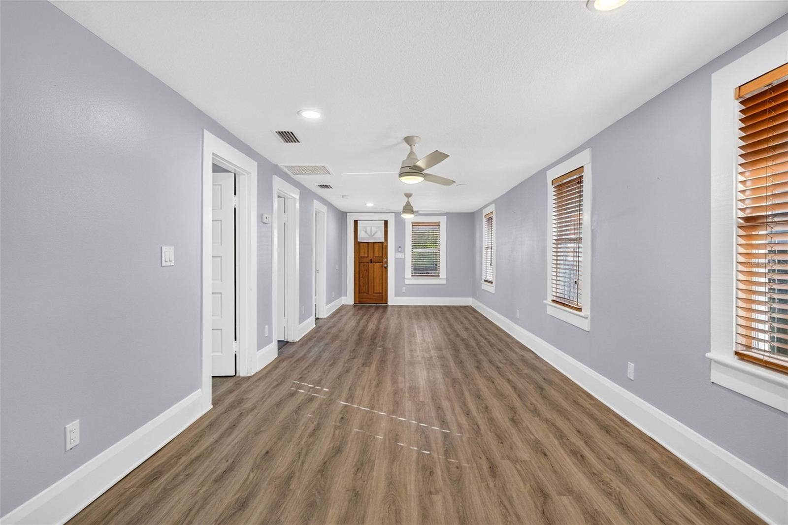 224 W JEAN STREET, Tampa, FL 33604 224 W JEAN STREET, Tampa, FL 33604