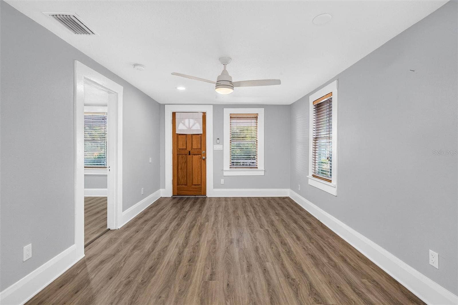 224 W JEAN STREET, Tampa, FL 33604 224 W JEAN STREET, Tampa, FL 33604