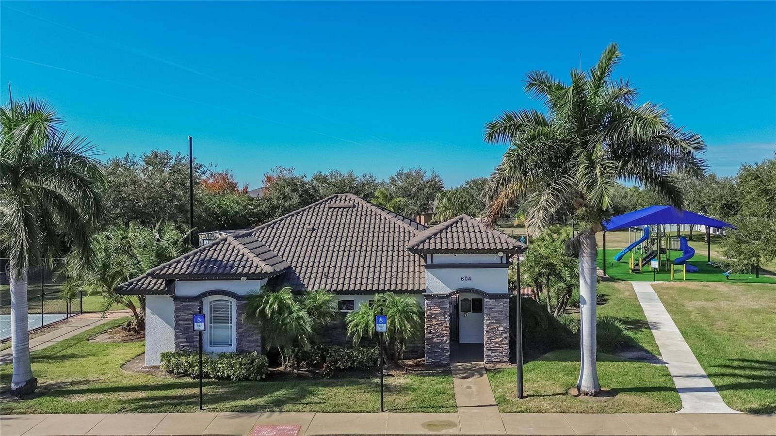 417 STONE BRIAR DRIVE, Ruskin, FL 33570 417 STONE BRIAR DRIVE, Ruskin, FL 33570