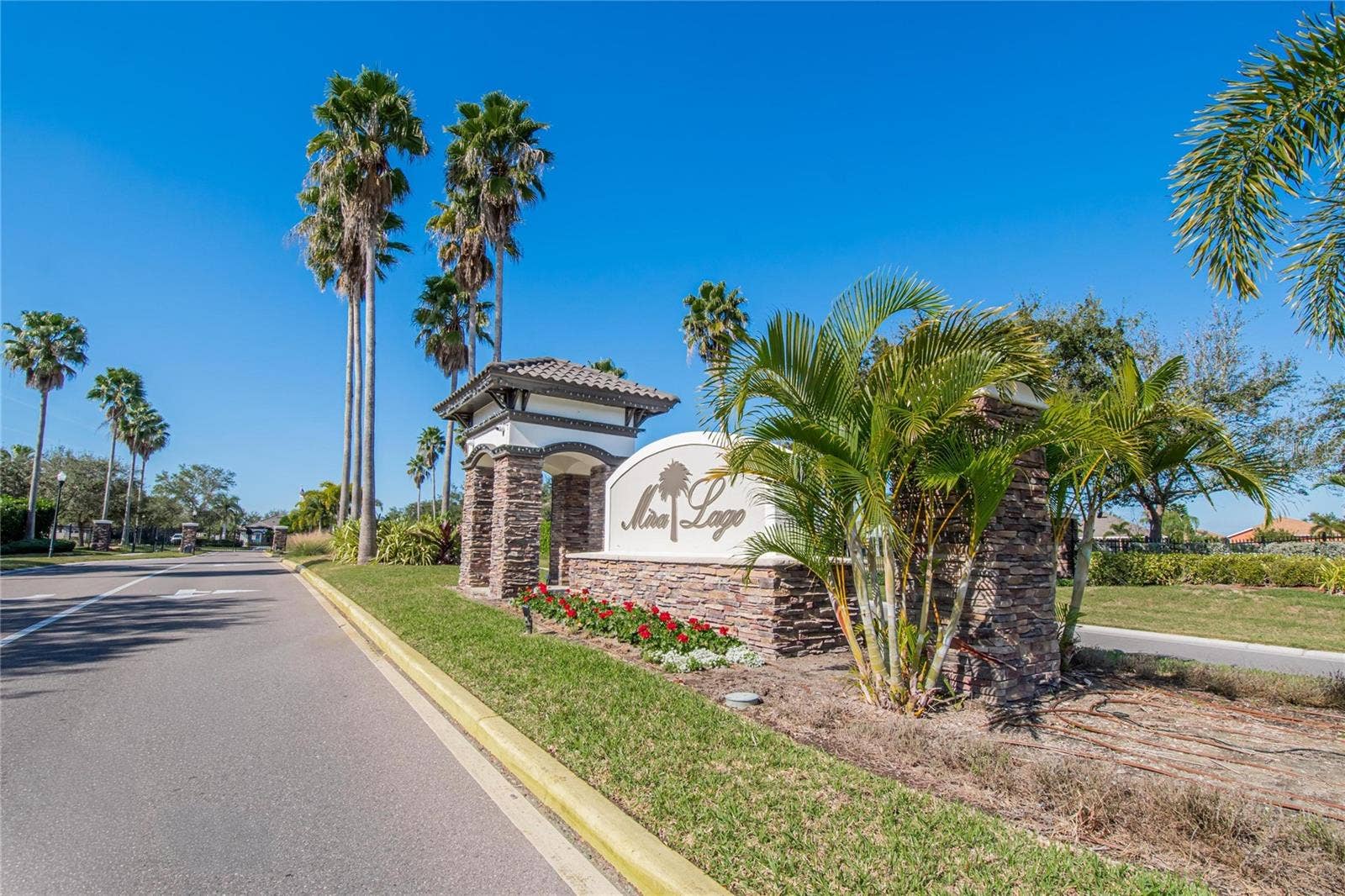 417 STONE BRIAR DRIVE, Ruskin, FL 33570 417 STONE BRIAR DRIVE, Ruskin, FL 33570