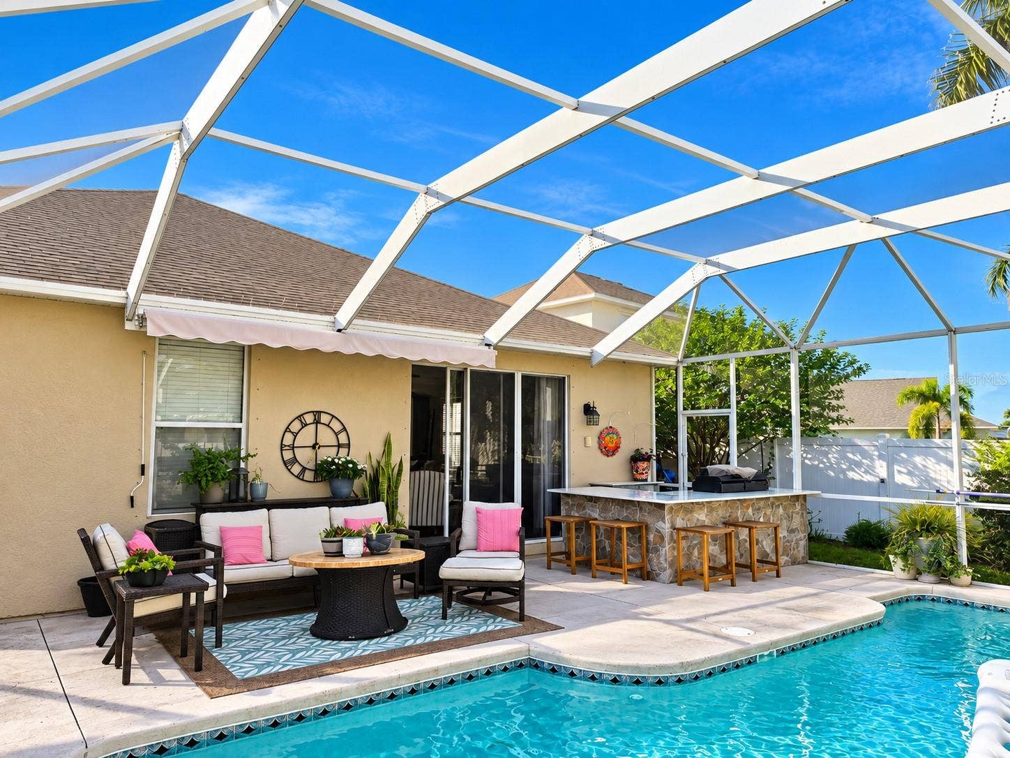 417 STONE BRIAR DRIVE, Ruskin, FL 33570 Heated pool with just added new outdoor kitchen.