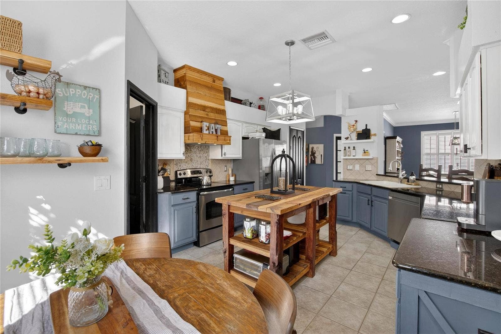 417 STONE BRIAR DRIVE, Ruskin, FL 33570 417 STONE BRIAR DRIVE, Ruskin, FL 33570
