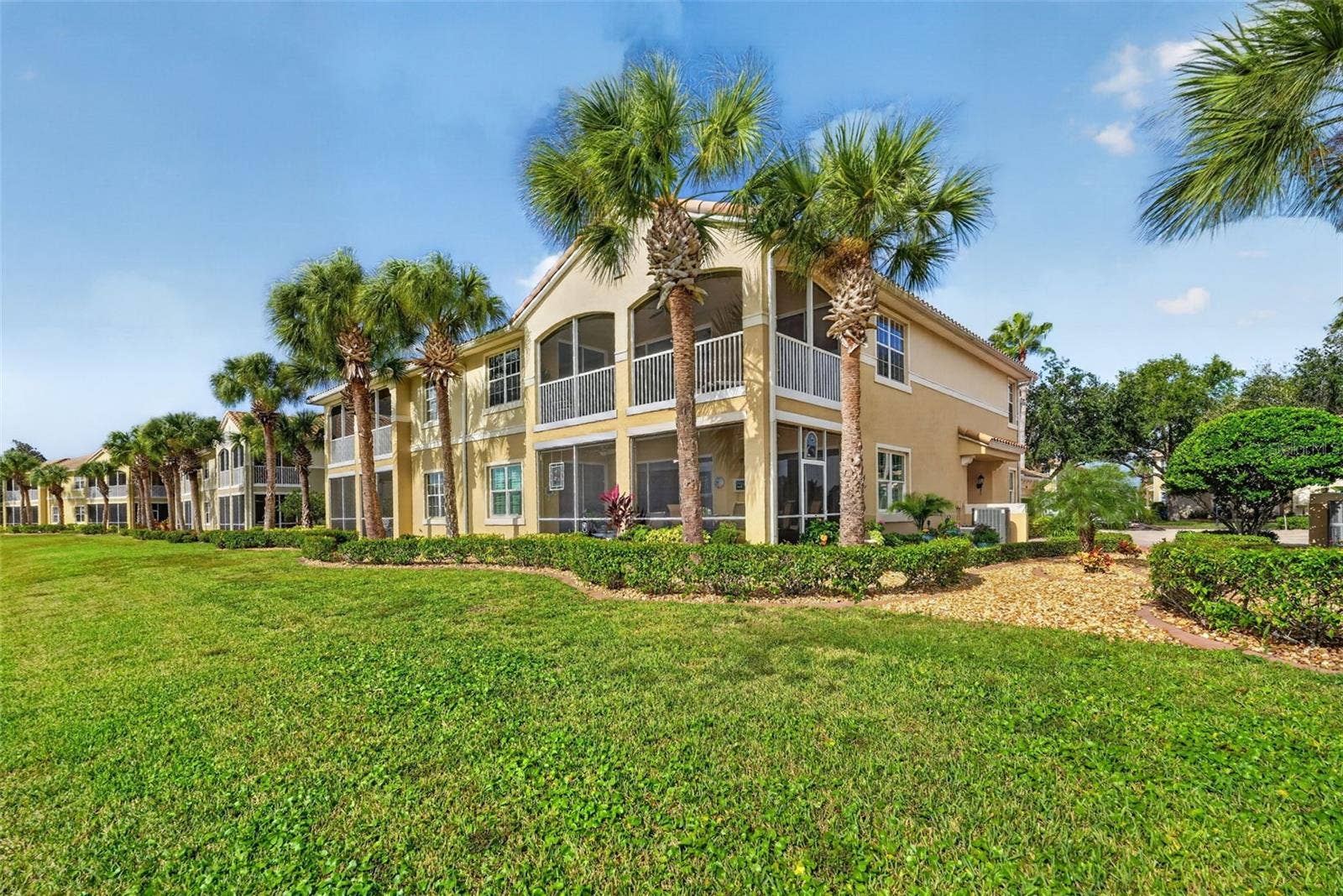 1360 EMERALD DUNES DRIVE, Sun City Center, FL 33573 Back exterior