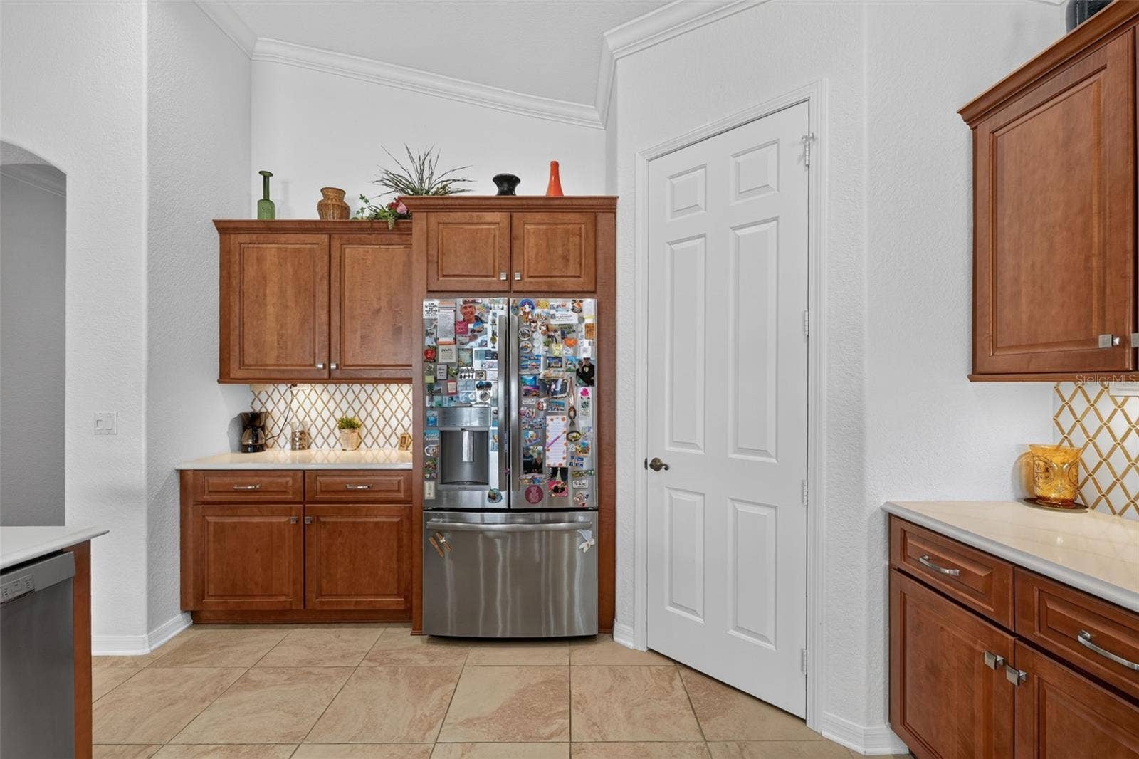 1360 EMERALD DUNES DRIVE, Sun City Center, FL 33573 Kitchen