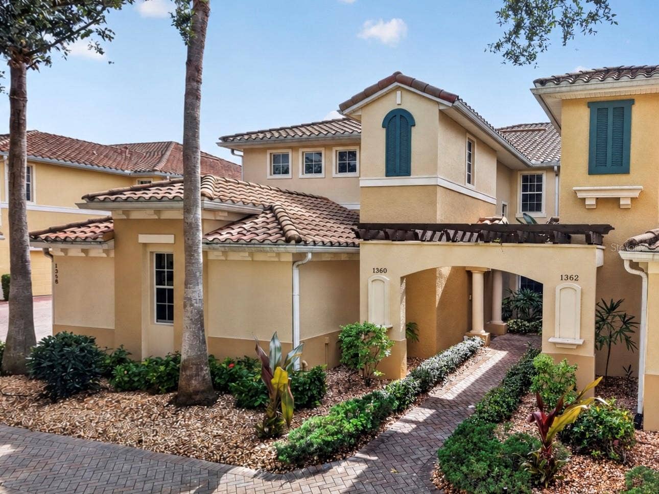 1360 EMERALD DUNES DRIVE, Sun City Center, FL 33573 Stunning curb appeal