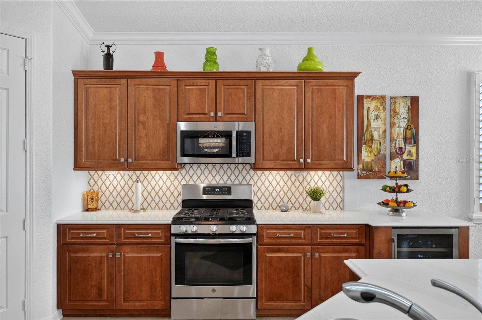 1360 EMERALD DUNES DRIVE, Sun City Center, FL 33573 Kitchen