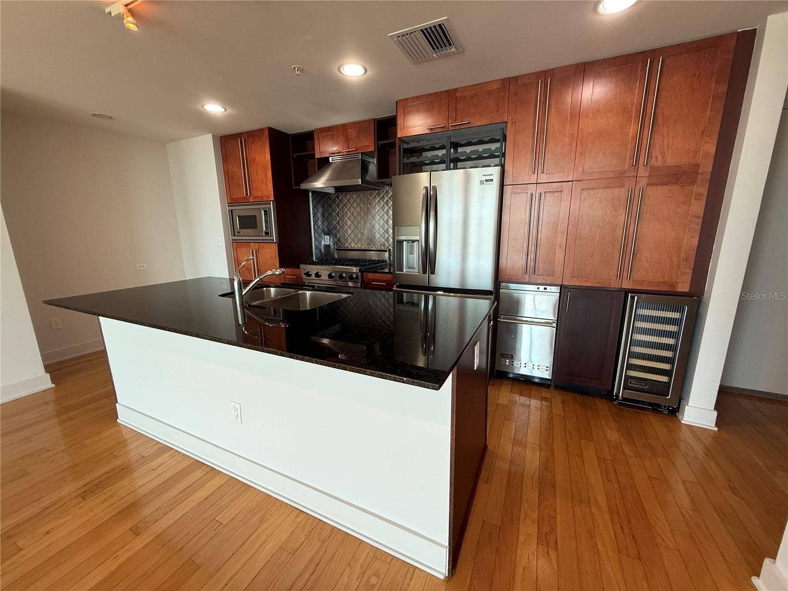 1120 E KENNEDY BOULEVARD, #1111, Tampa, FL 33602