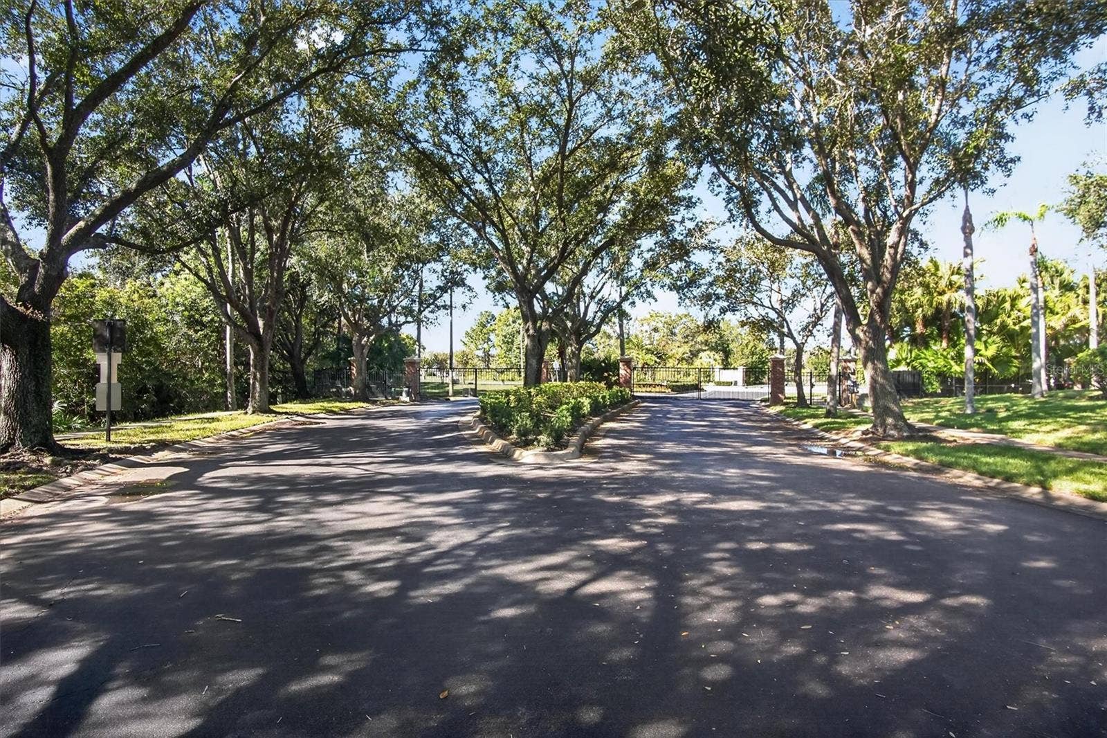 19122 DOVES LANDING DRIVE, Tampa, FL 33647 19122 DOVES LANDING DRIVE, Tampa, FL 33647