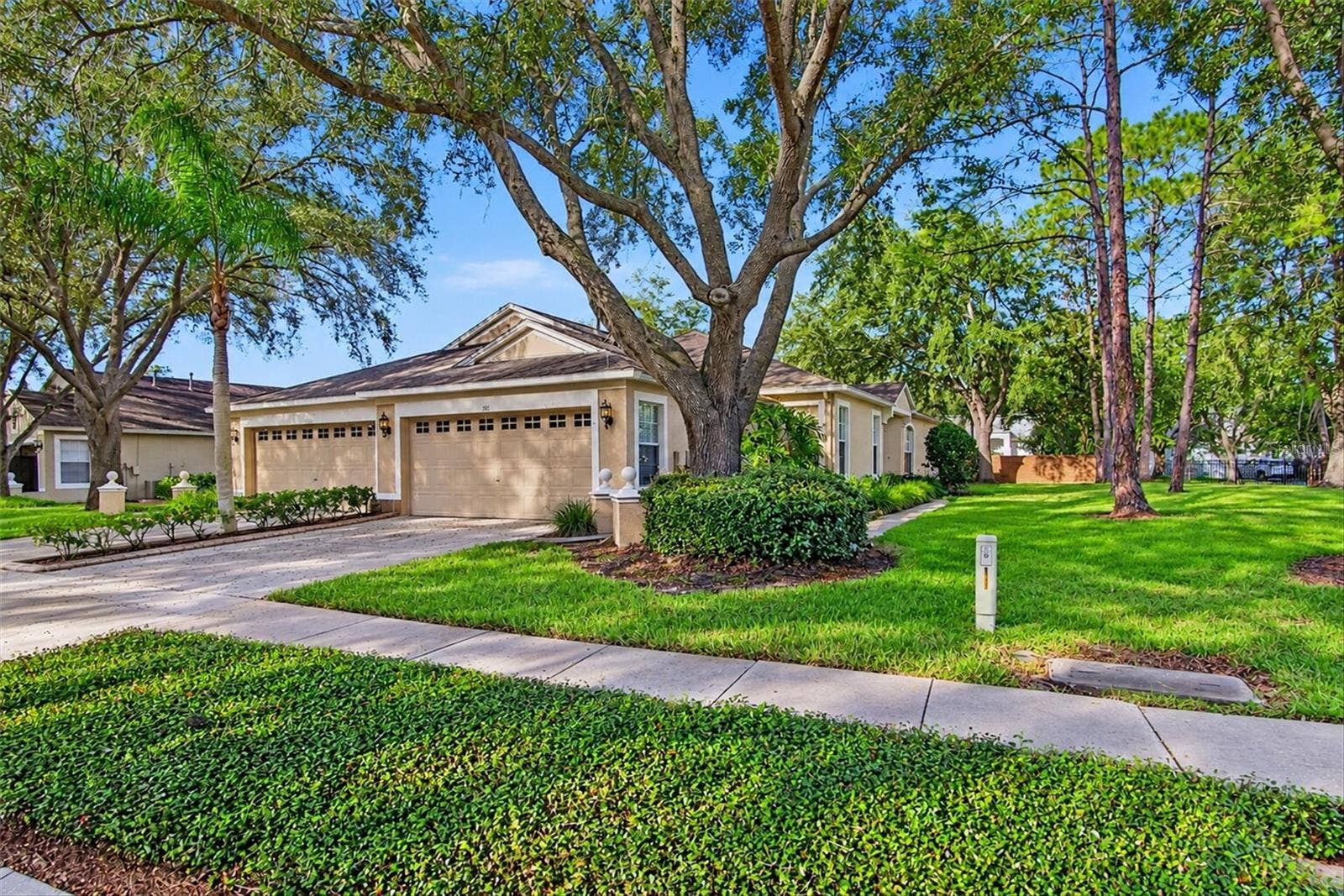19122 DOVES LANDING DRIVE, Tampa, FL 33647 19122 DOVES LANDING DRIVE, Tampa, FL 33647