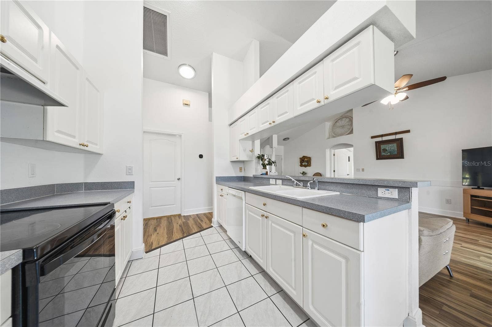 3937 LAKE SHORE DRIVE, Palm Harbor, FL 34684 3937 LAKE SHORE DRIVE, Palm Harbor, FL 34684