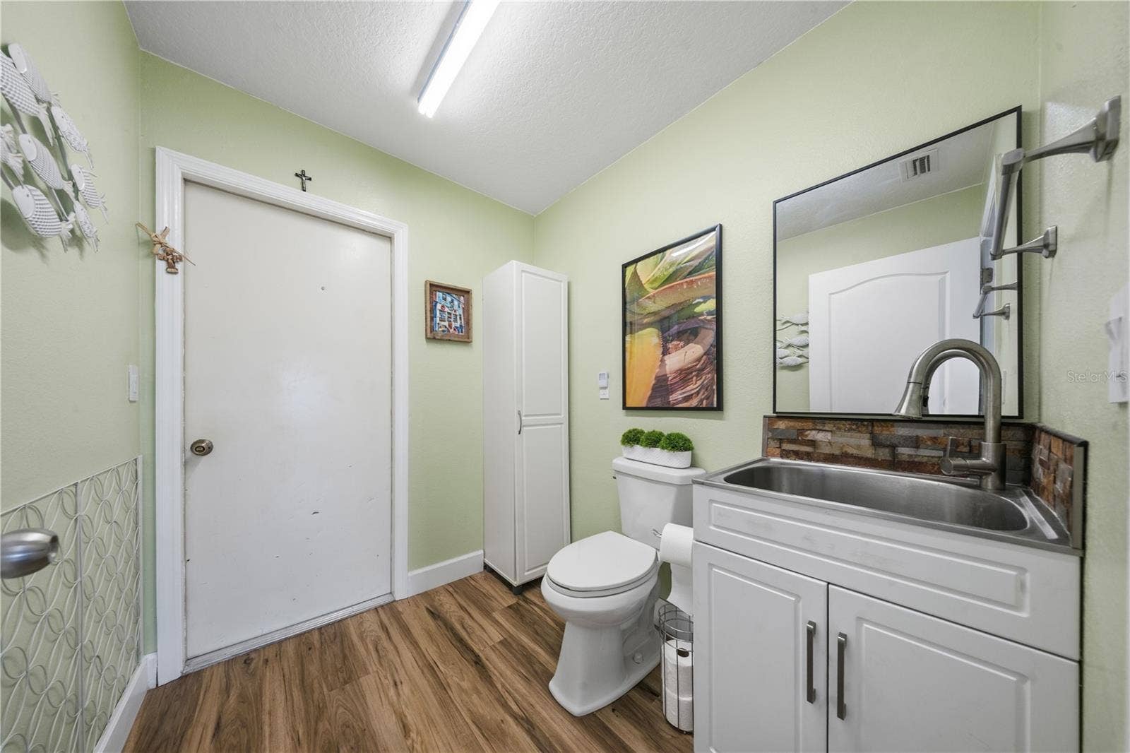 3937 LAKE SHORE DRIVE, Palm Harbor, FL 34684 3937 LAKE SHORE DRIVE, Palm Harbor, FL 34684