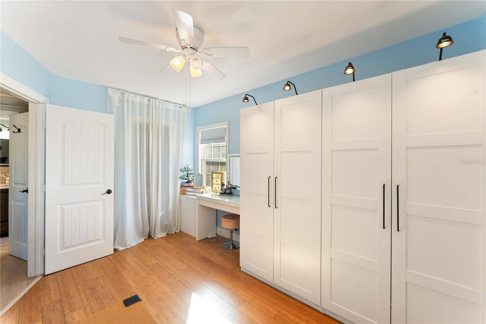 214 39TH AVENUE NE, St Petersburg, FL 33703 214 39TH AVENUE NE, St Petersburg, FL 33703