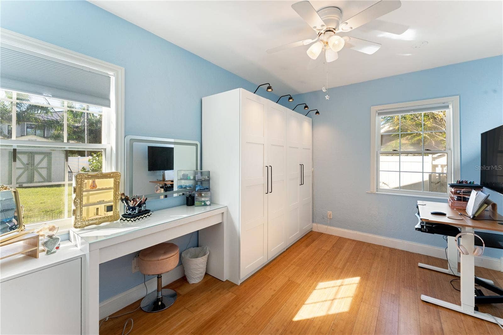 214 39TH AVENUE NE, St Petersburg, FL 33703 214 39TH AVENUE NE, St Petersburg, FL 33703