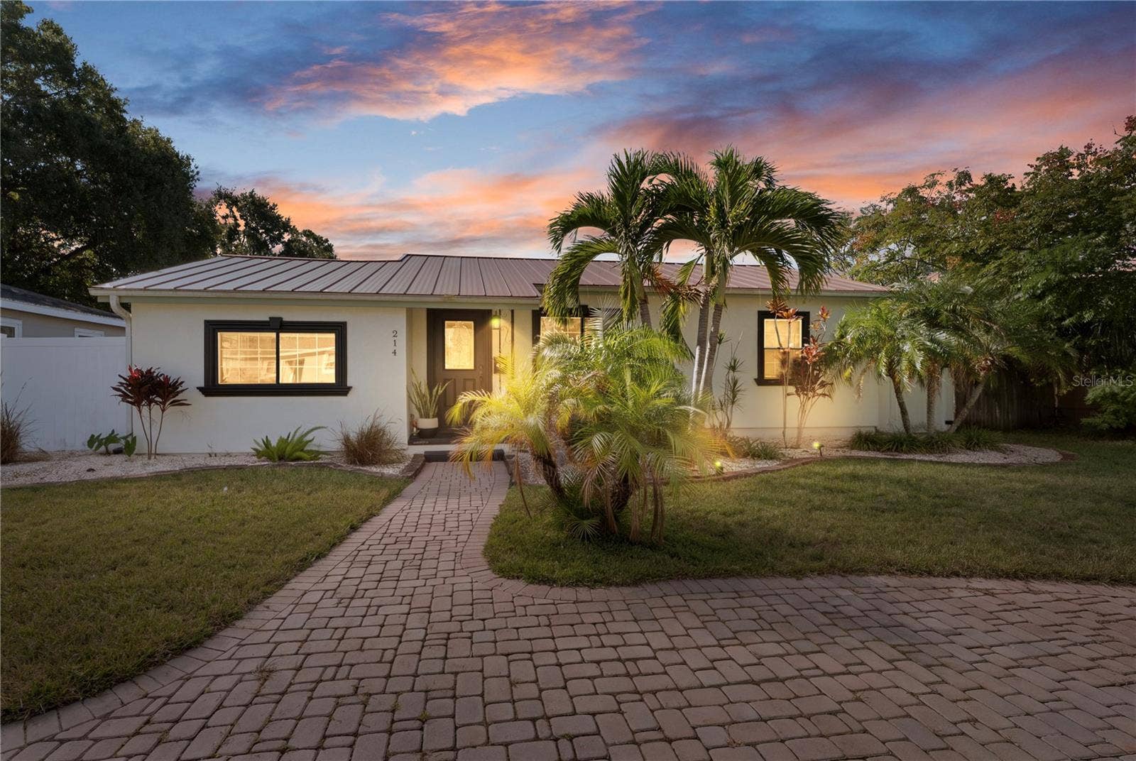 214 39TH AVENUE NE, St Petersburg, FL 33703 214 39TH AVENUE NE, St Petersburg, FL 33703