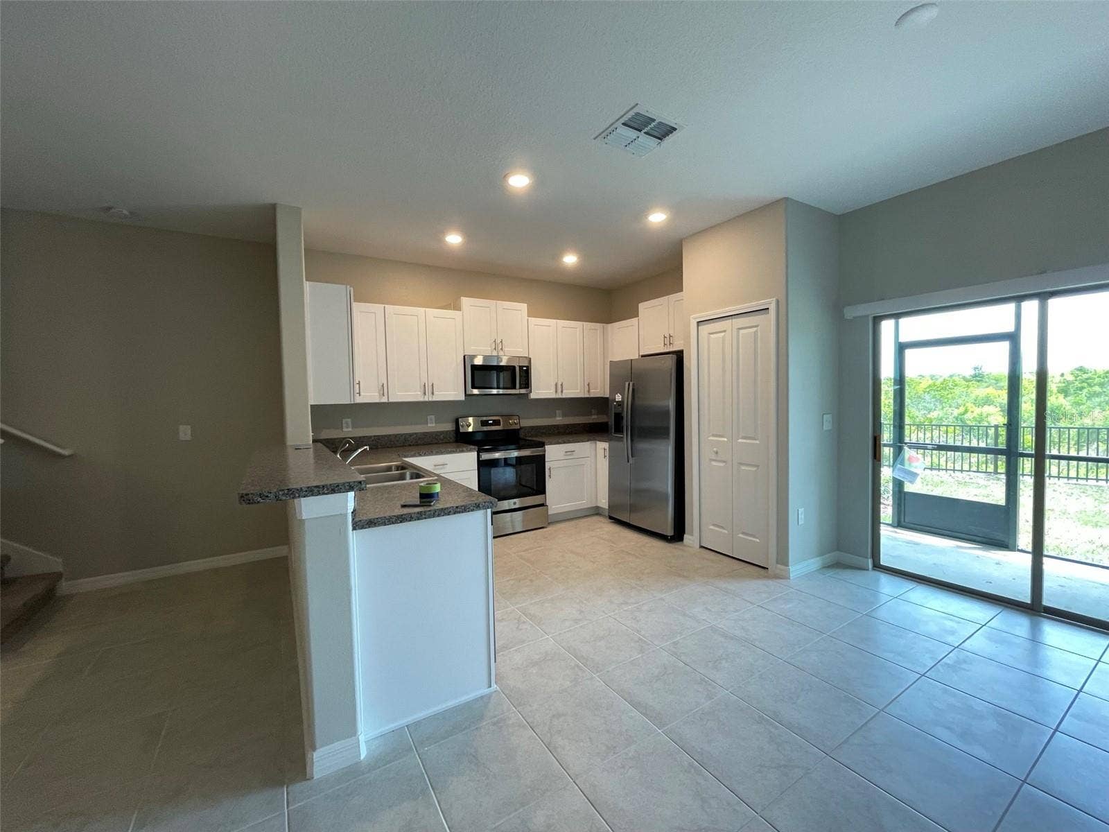 3519 BELLMEADE COURT, Wesley Chapel, FL 33543 3519 BELLMEADE COURT, Wesley Chapel, FL 33543
