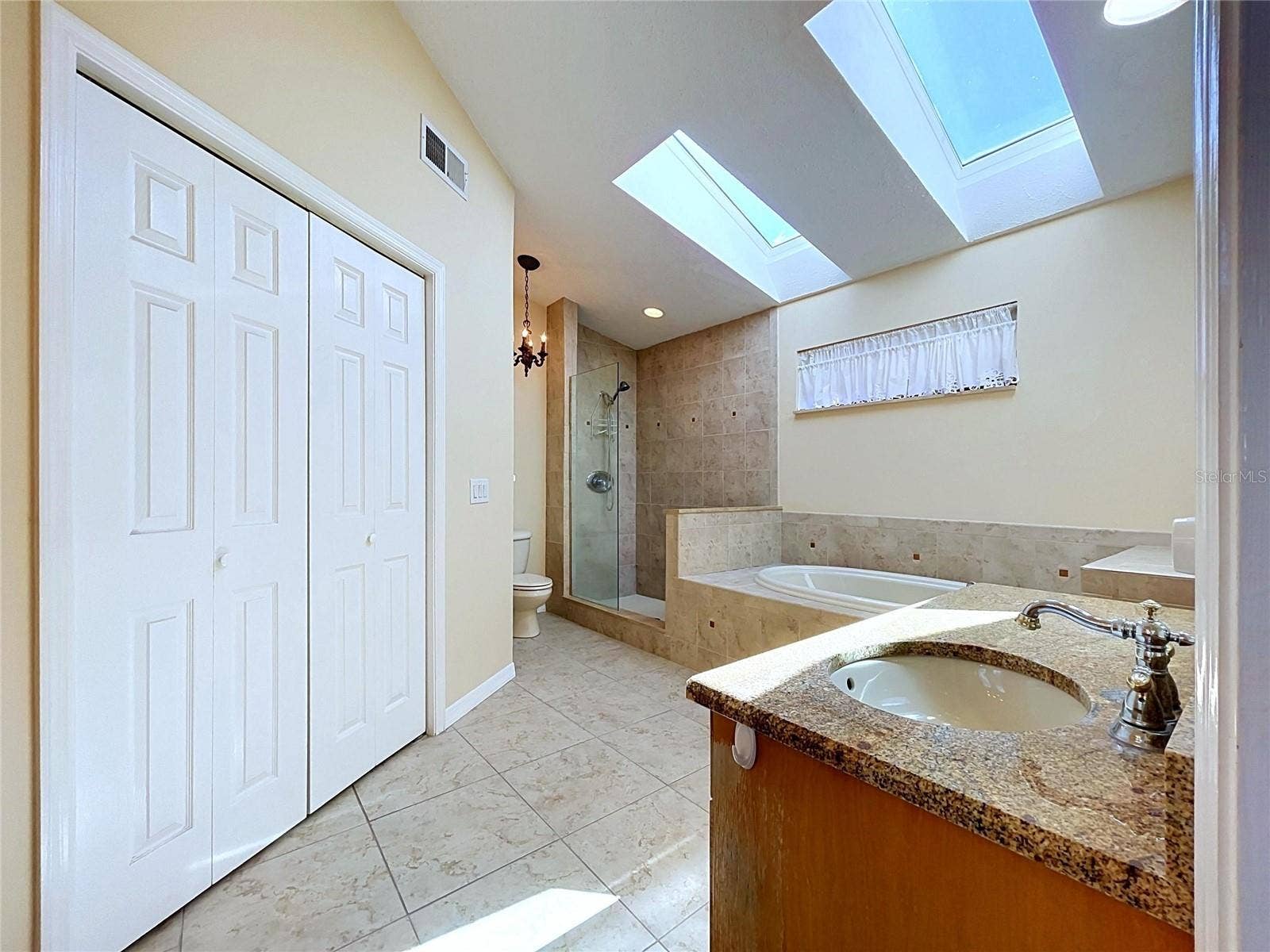 Primary bath