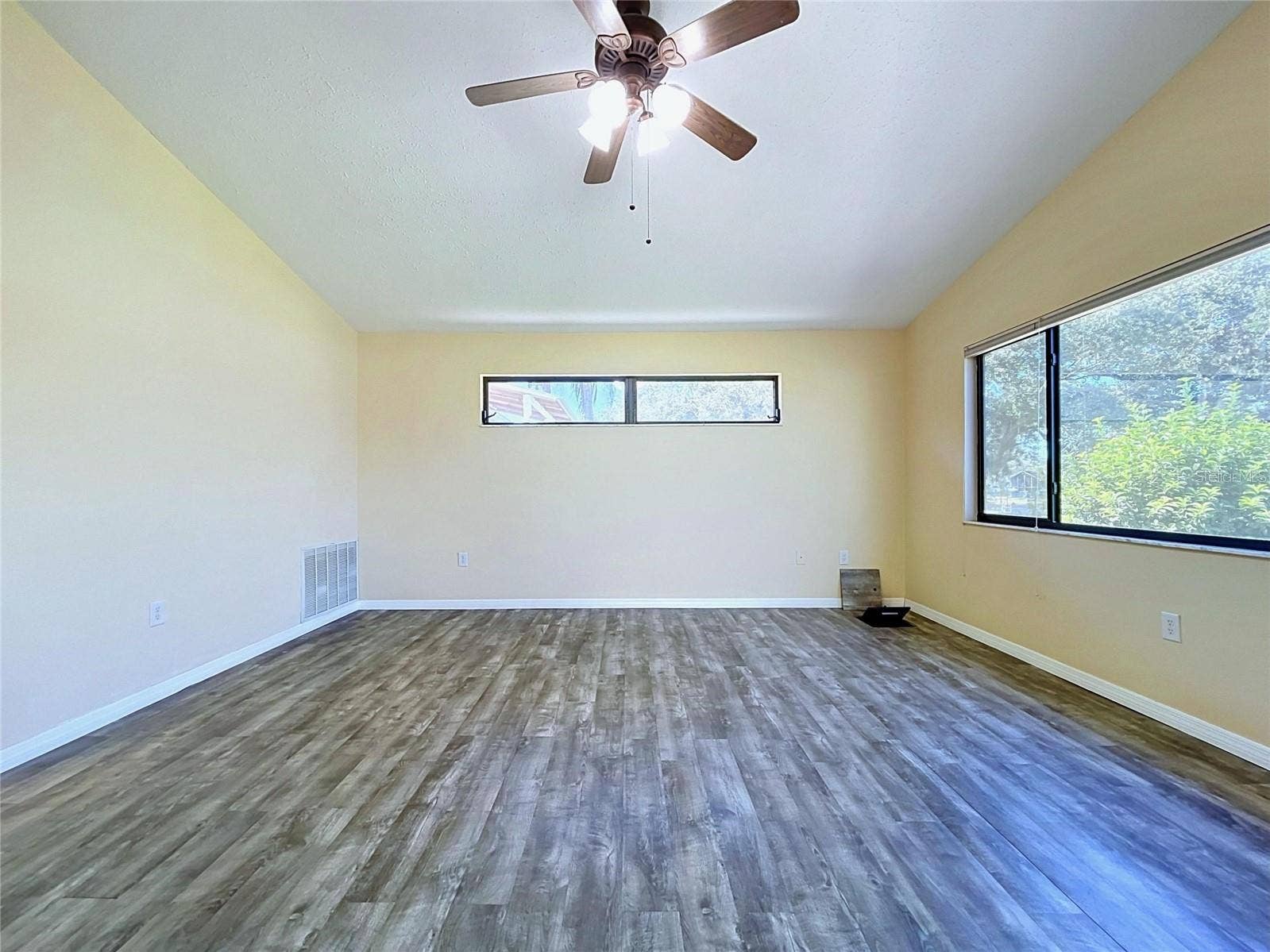 primary with riverviews