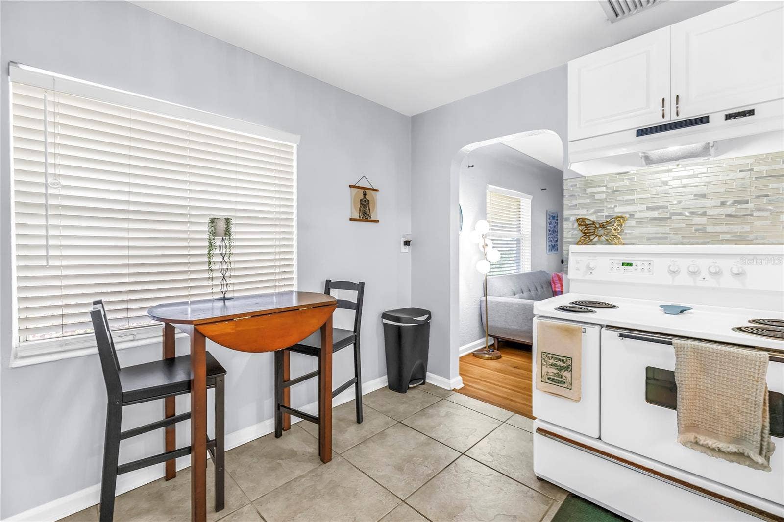 2450 37TH AVENUE N, St Petersburg, FL 33713