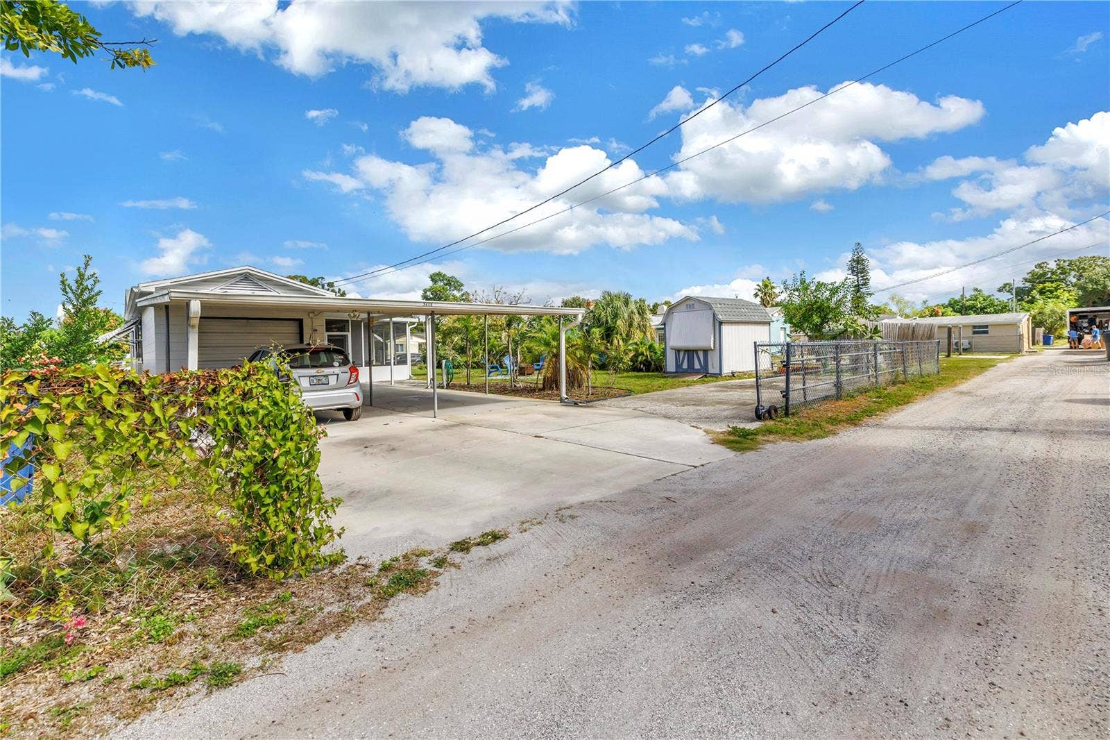 2450 37TH AVENUE N, St Petersburg, FL 33713