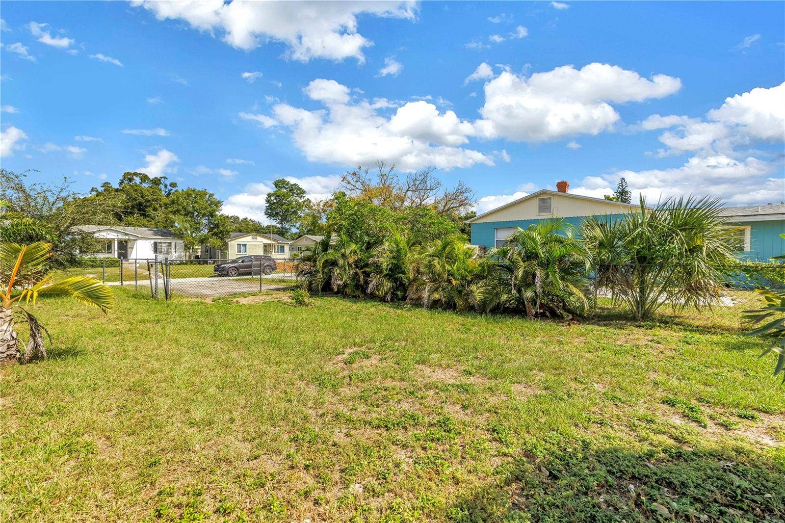 2450 37TH AVENUE N, St Petersburg, FL 33713