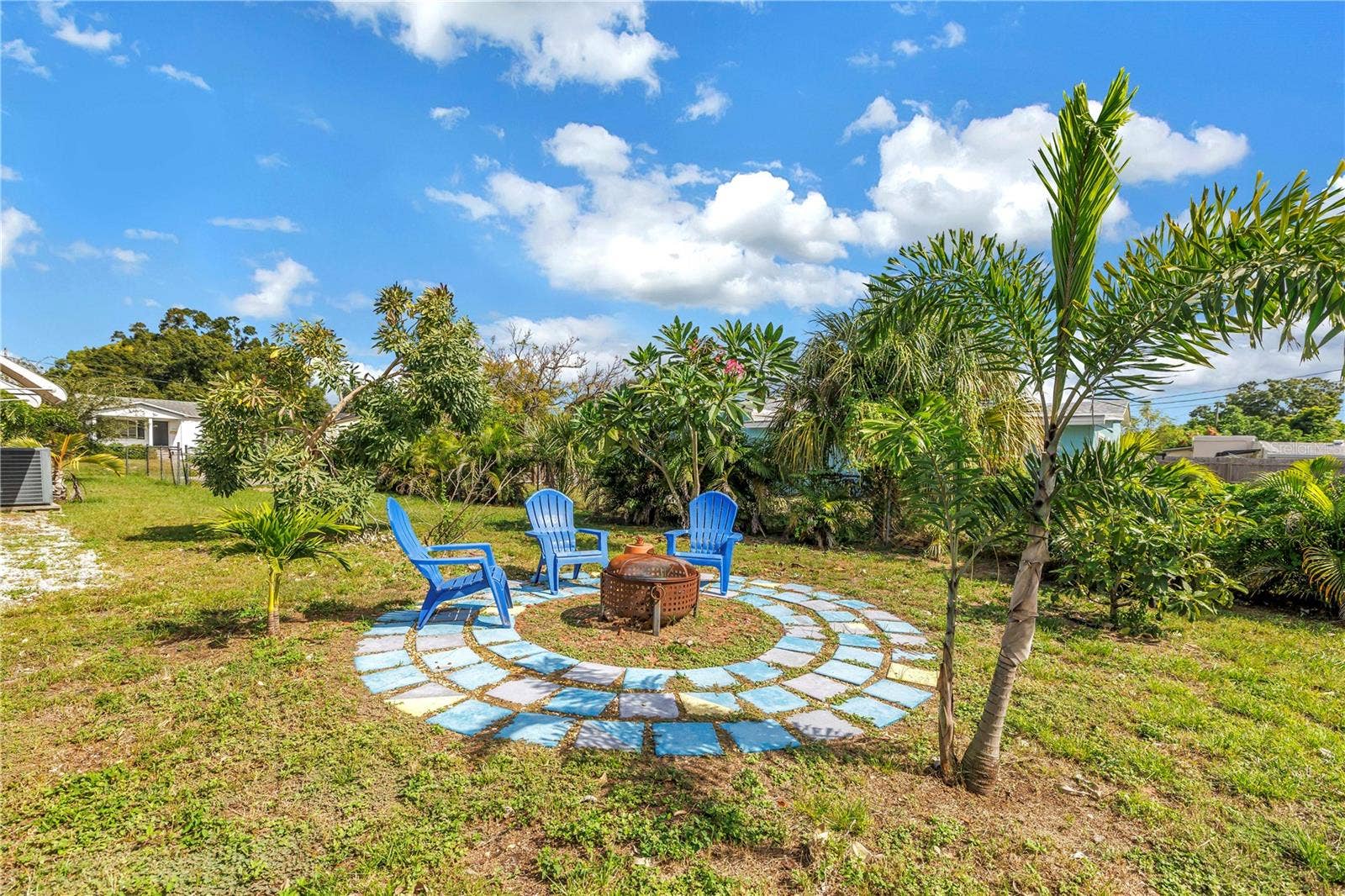 2450 37TH AVENUE N, St Petersburg, FL 33713