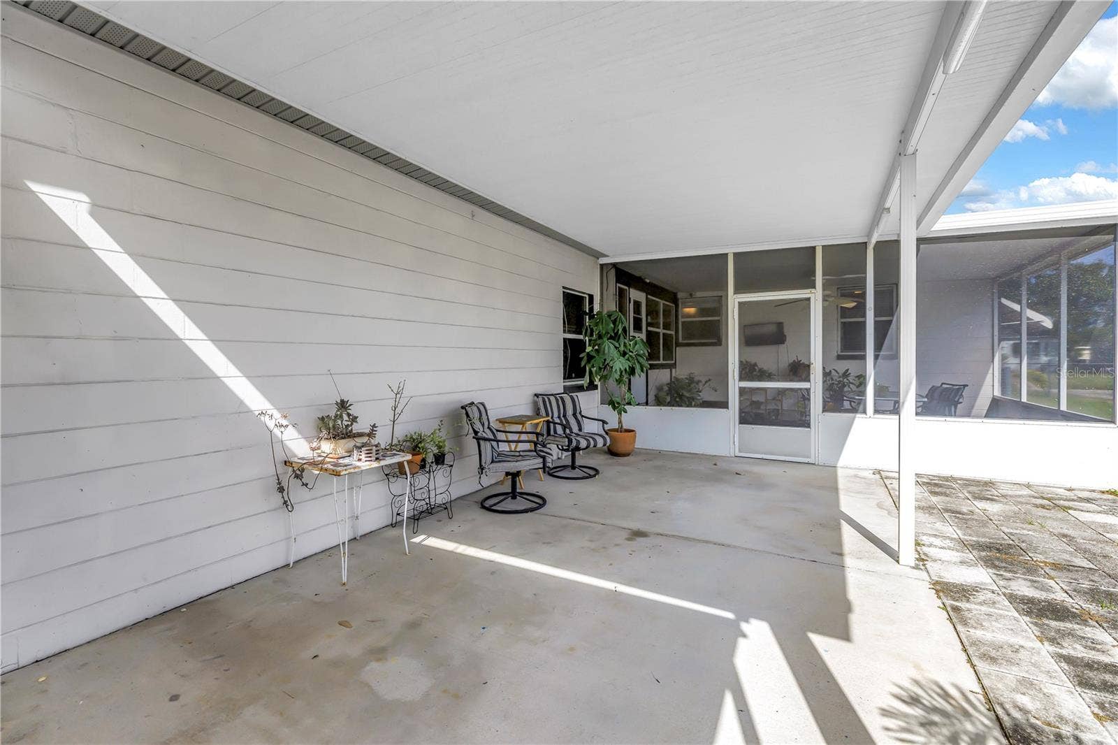 2450 37TH AVENUE N, St Petersburg, FL 33713