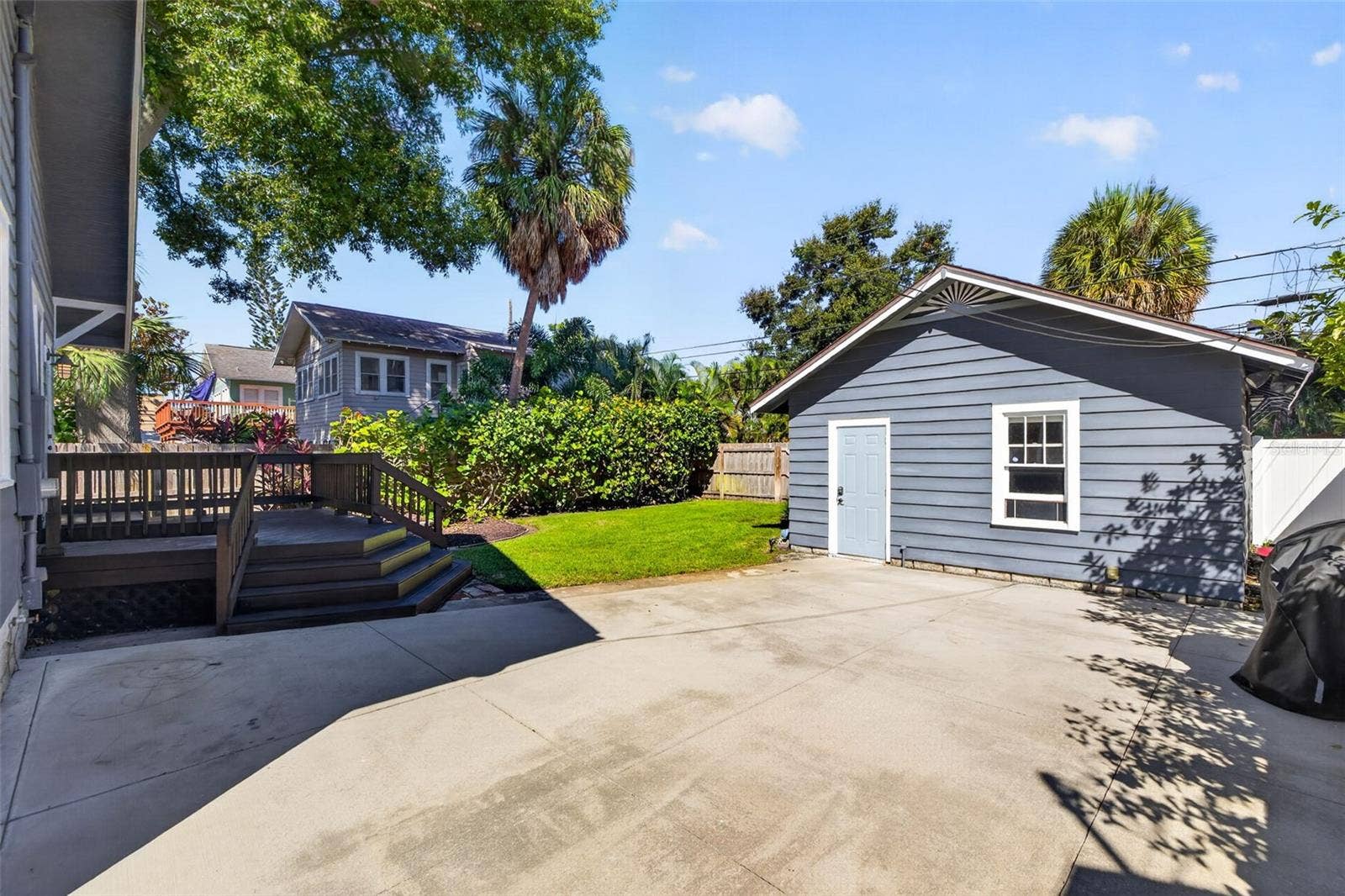 845 28TH AVENUE N, St Petersburg, FL 33704