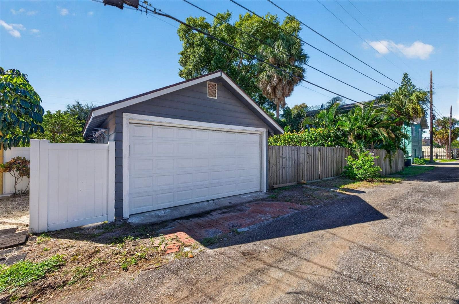 845 28TH AVENUE N, St Petersburg, FL 33704