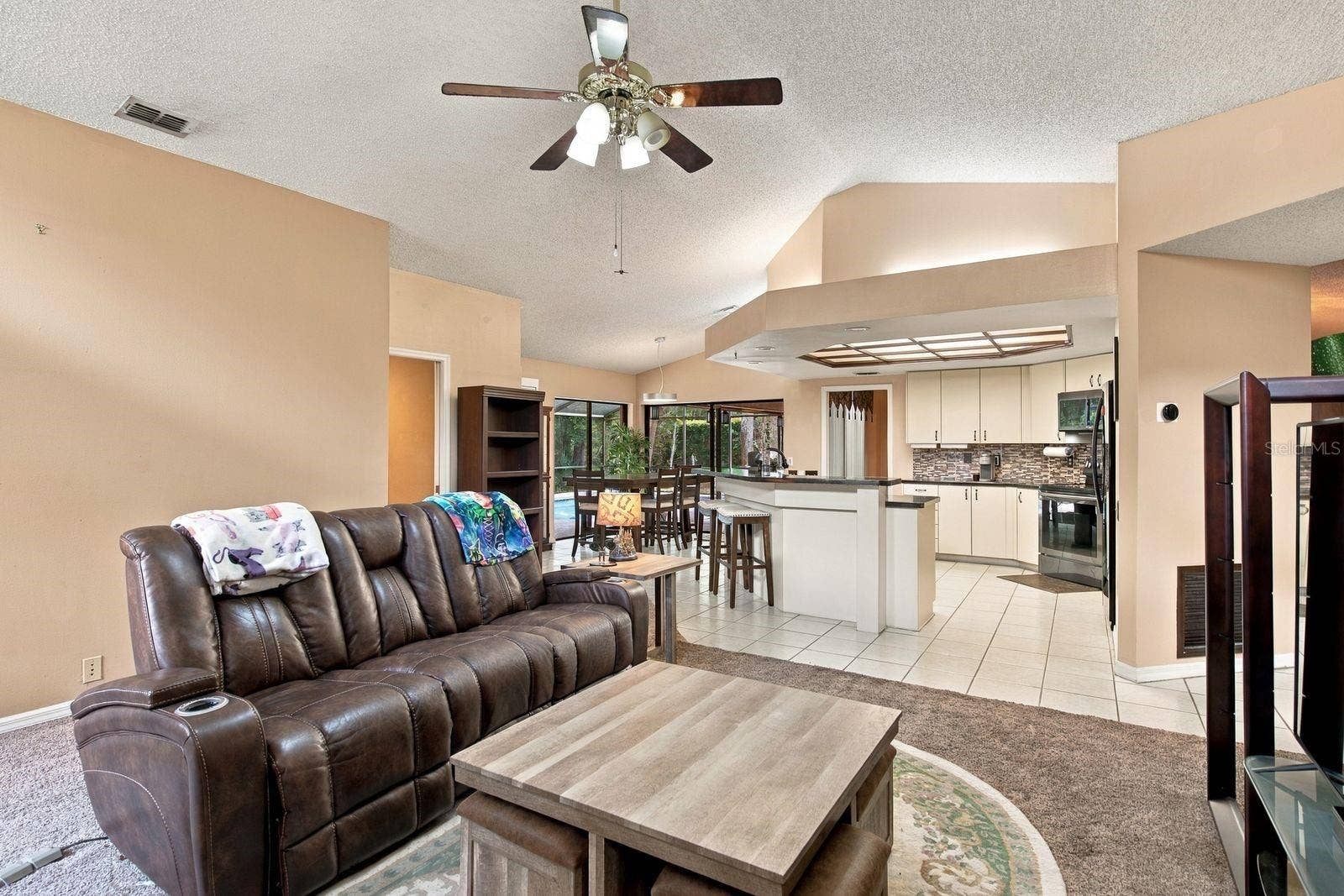 537 CENTERWOOD DRIVE, Tarpon Springs, FL 34688