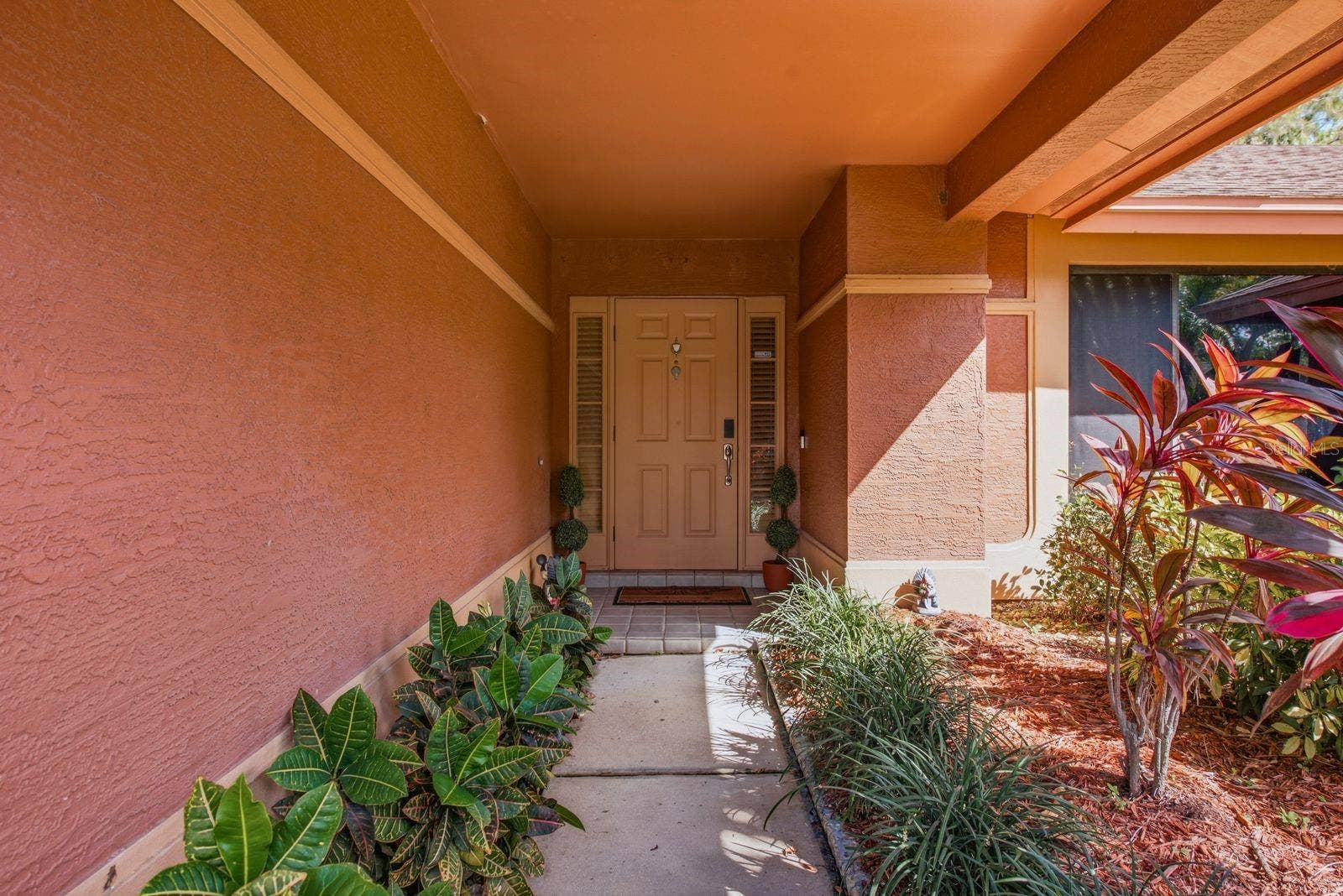 537 CENTERWOOD DRIVE, Tarpon Springs, FL 34688