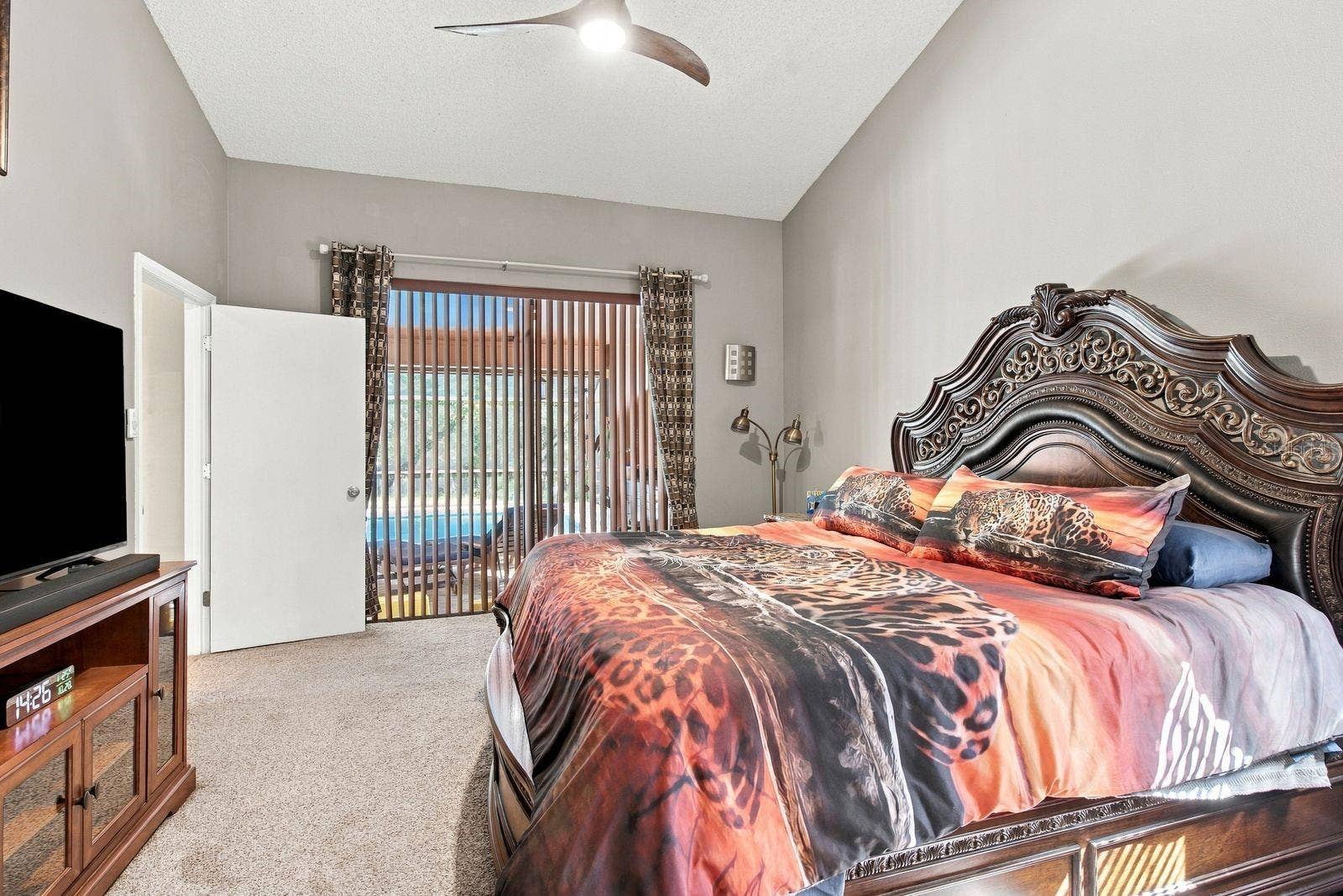 537 CENTERWOOD DRIVE, Tarpon Springs, FL 34688