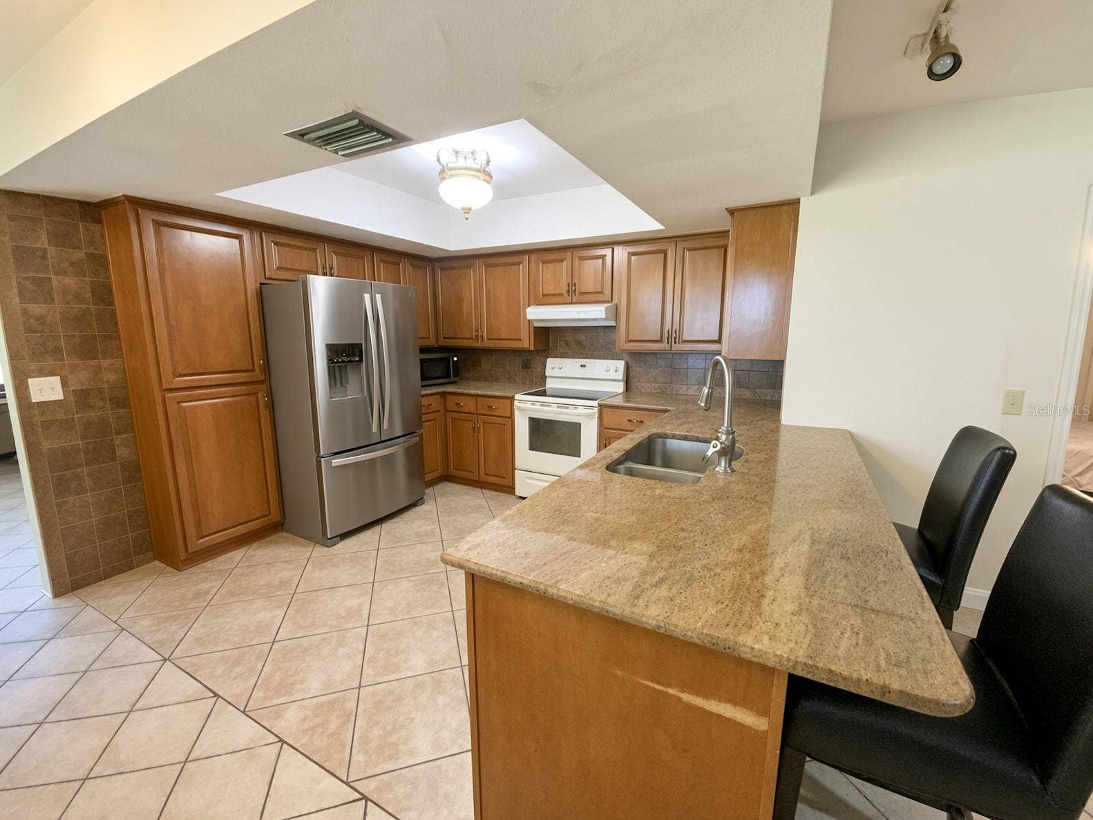 10569 DIXON DRIVE, Seminole, FL 33772 Kitchen