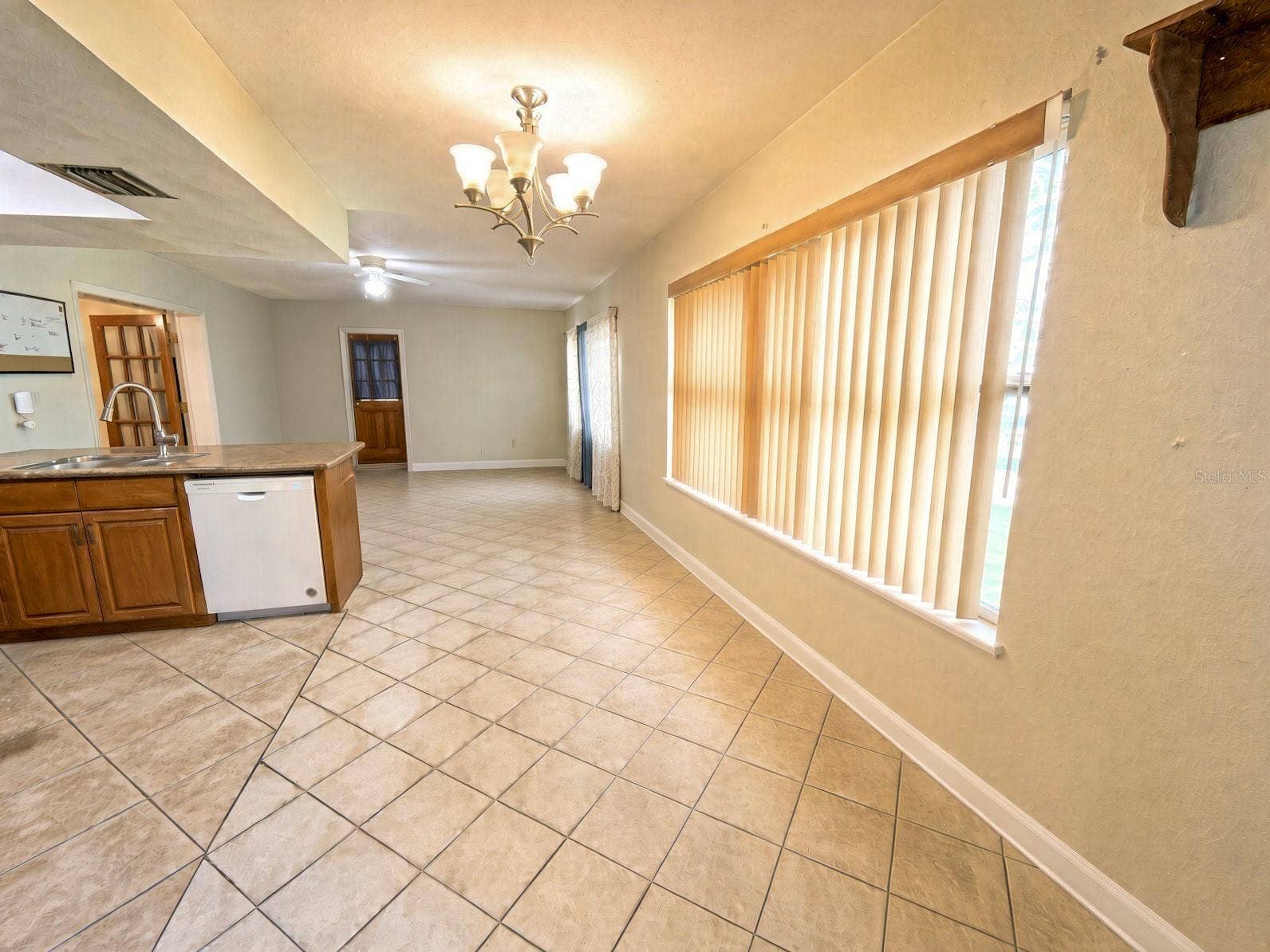 10569 DIXON DRIVE, Seminole, FL 33772 Kitchen