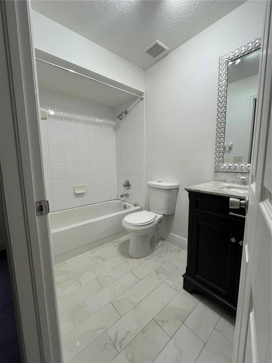 Master Bathroom.