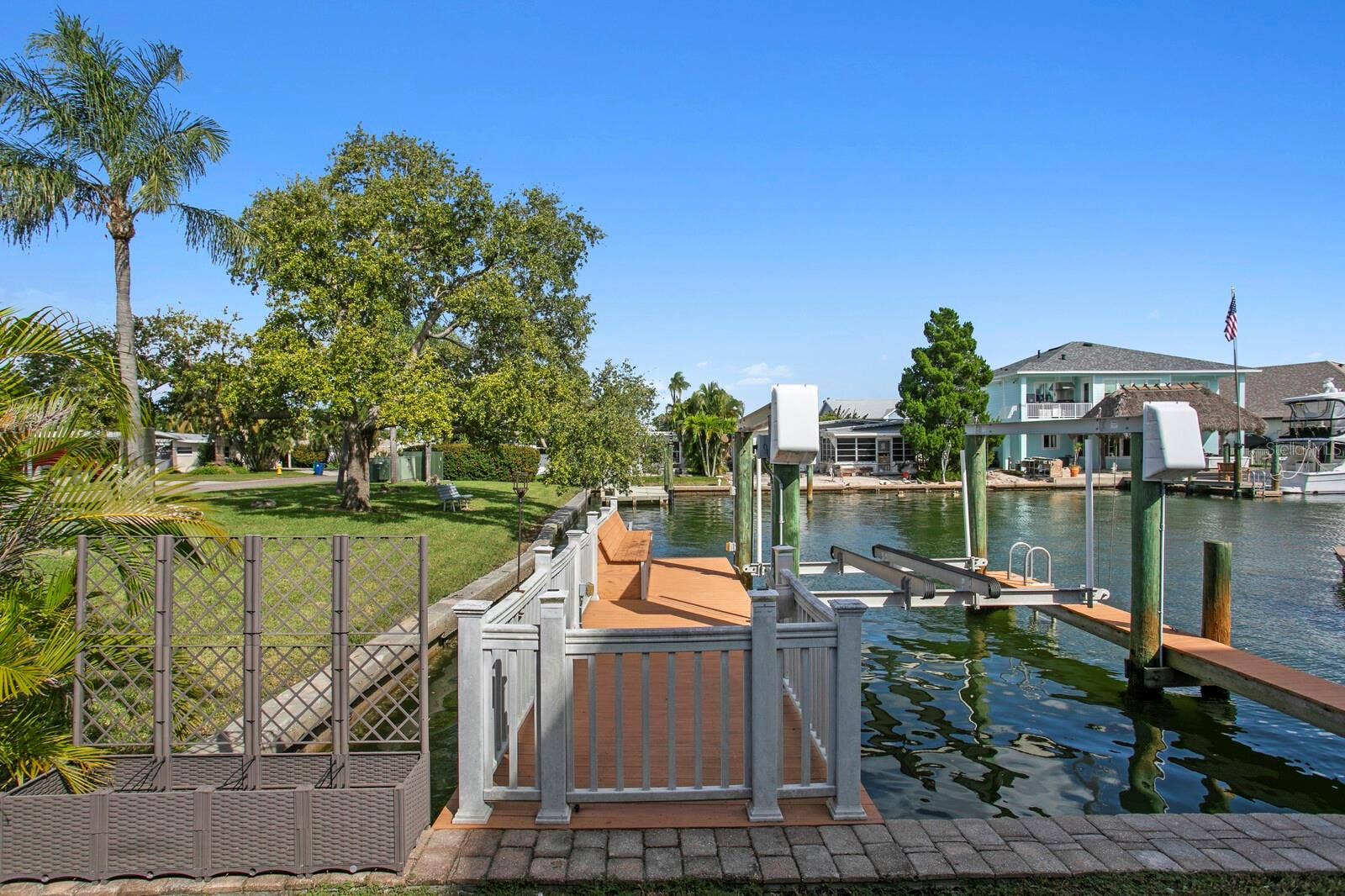 191 175TH AVENUE E, Redington Shores, FL 33708